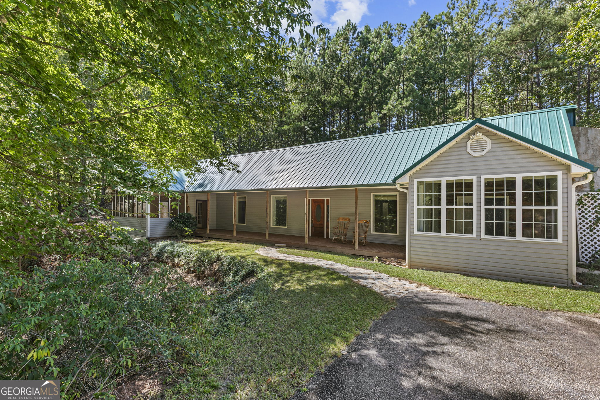 5250 Punkintown Road Property Photo 1