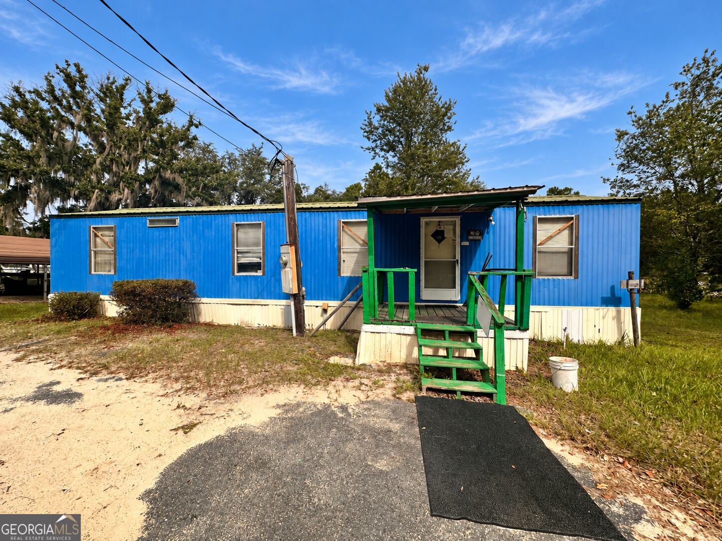 6979 Oak Ridge Circle Property Photo 1