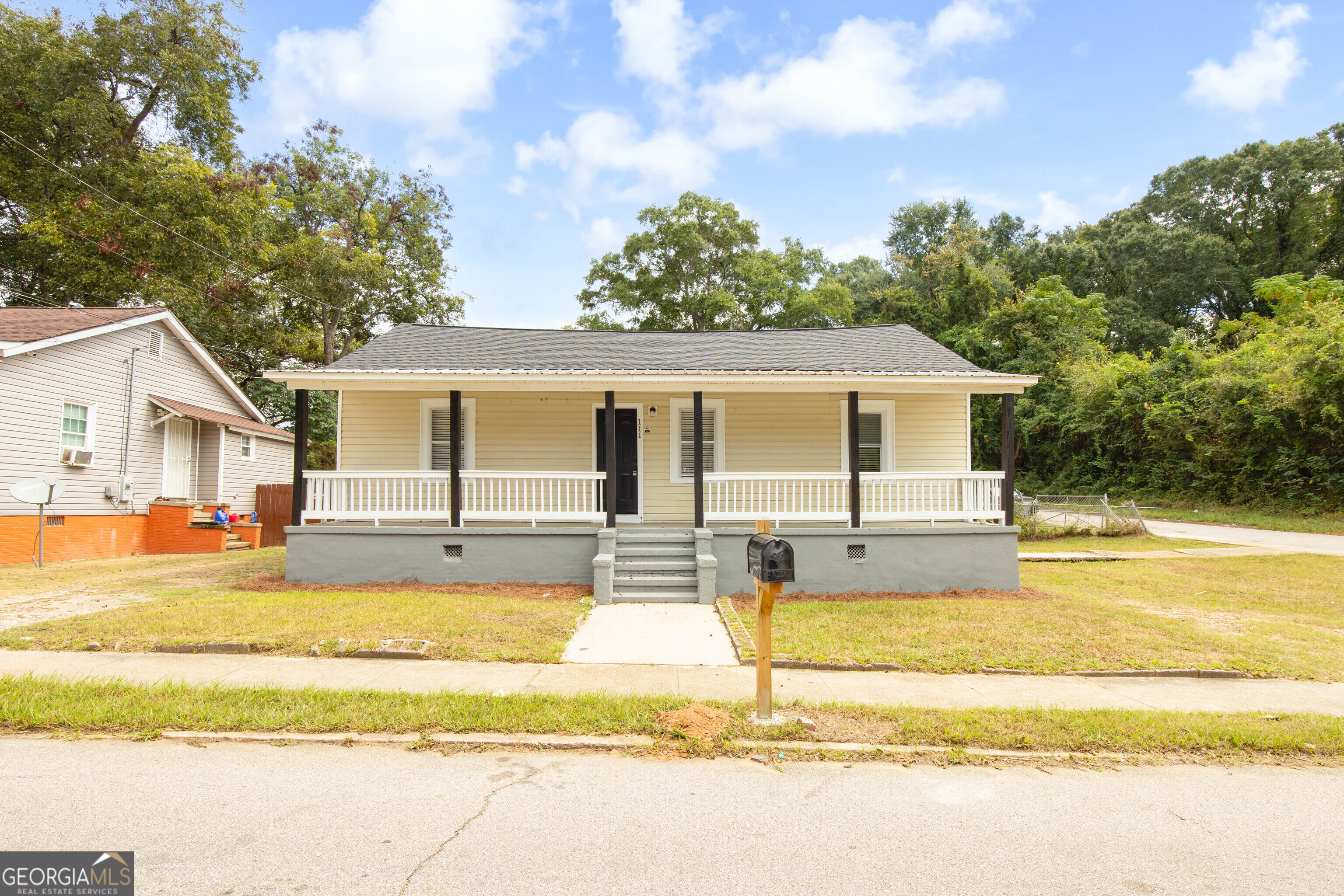 111 Addie Street Property Photo 1