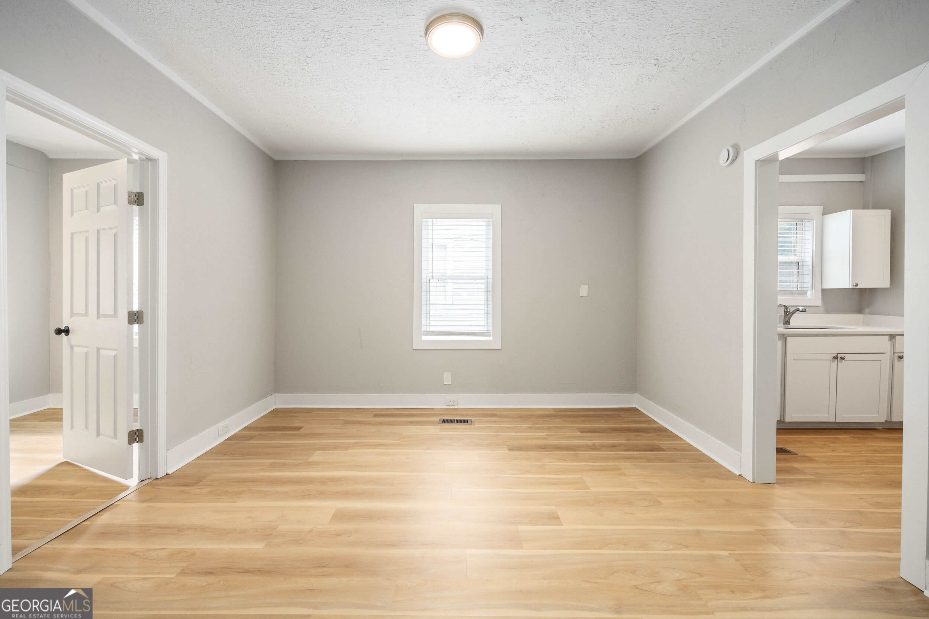 111 Addie Street Property Photo 6