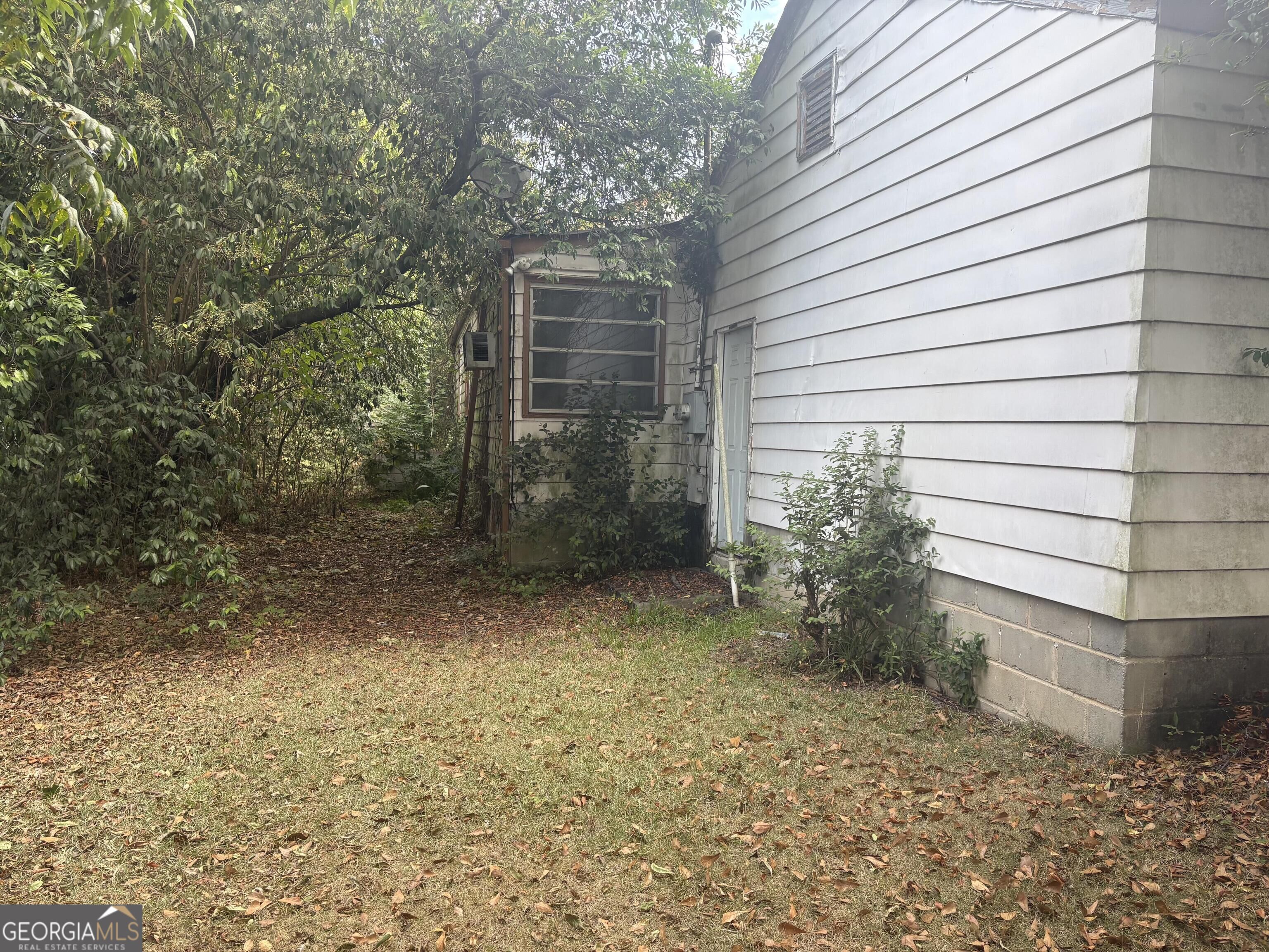 3911 Guyton Street Property Photo 4