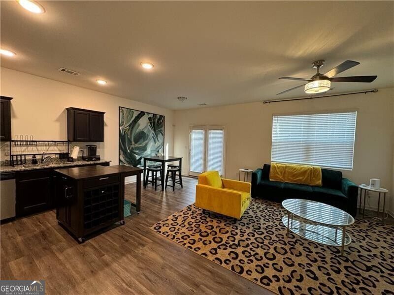 3366 Tarian Way Property Photo 3
