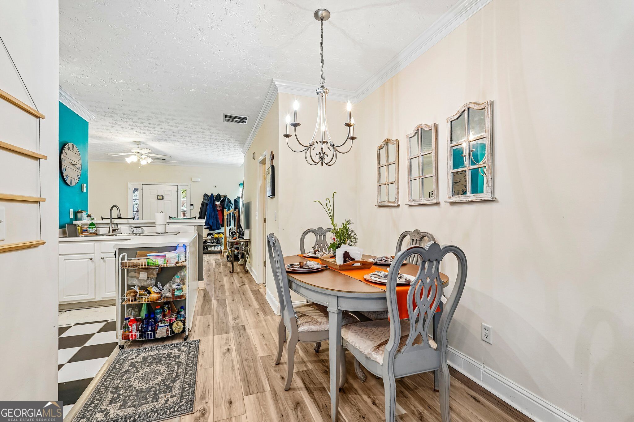 74 Intown Place Property Photo 6