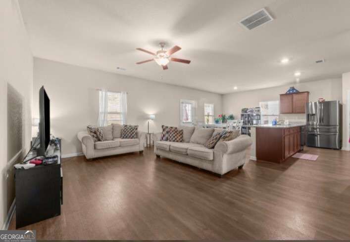 755 Walnut Creek Circle Property Photo 5