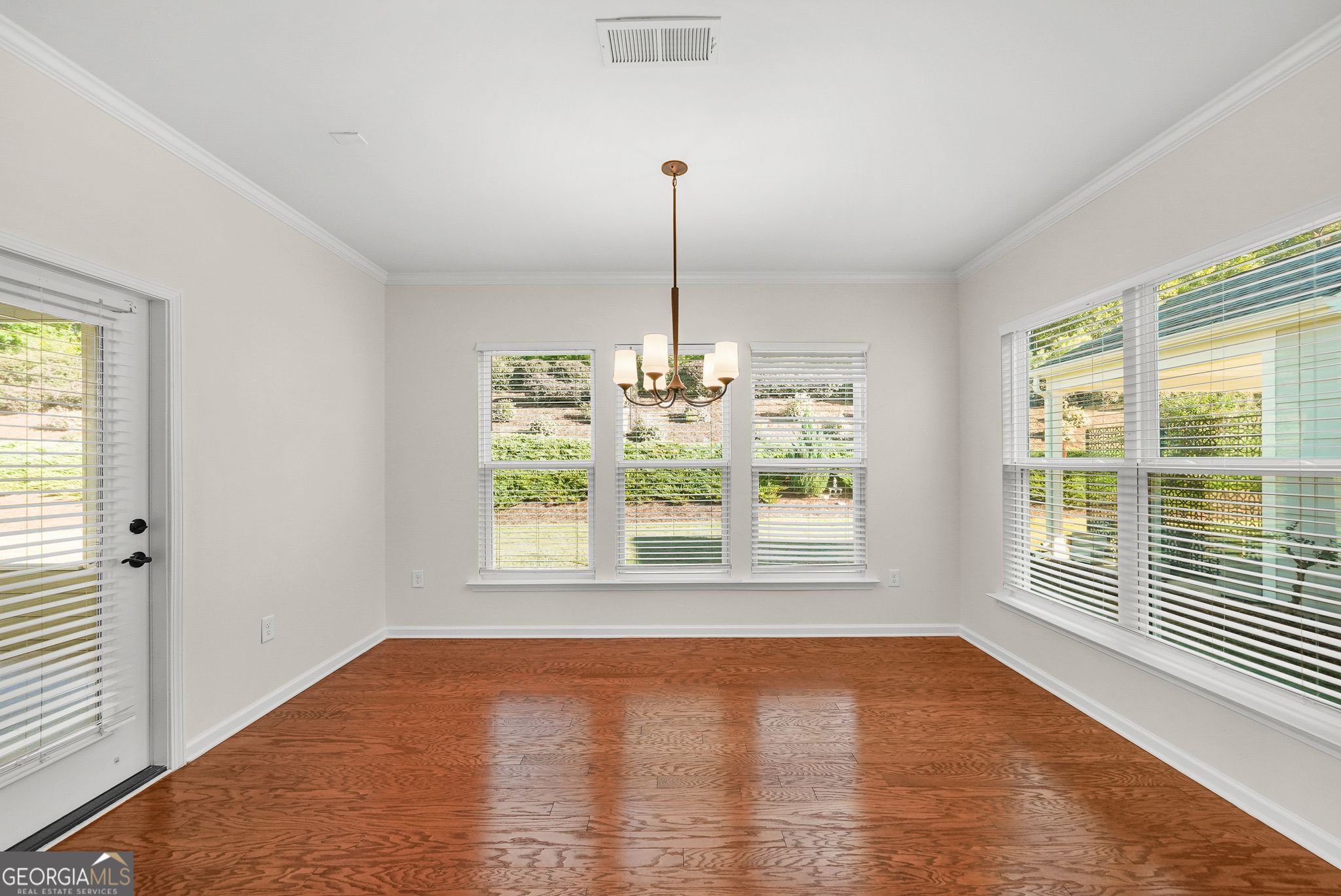 245 Brunswick Drive Property Photo 8