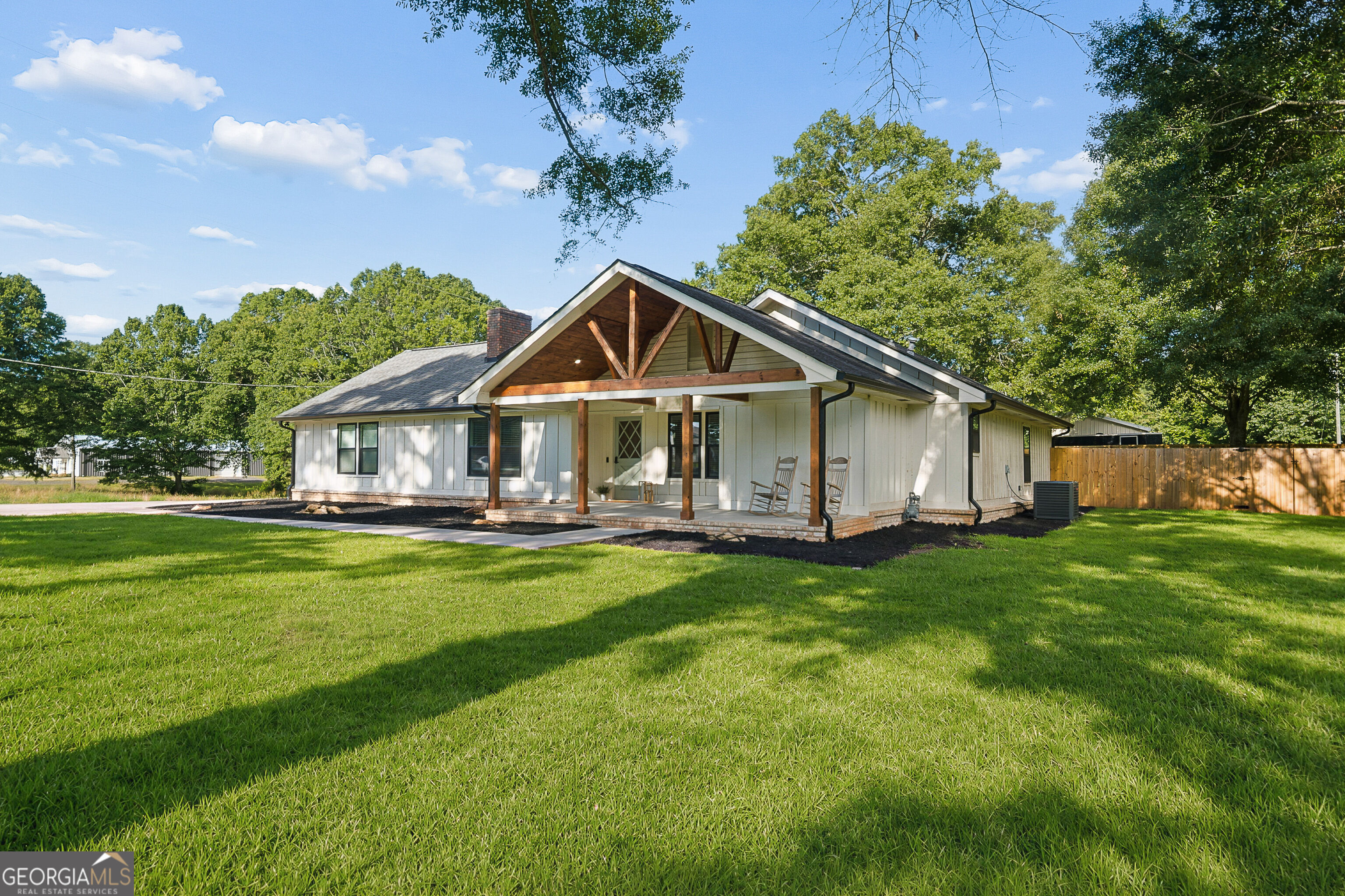 7507 Campground Road Property Photo 5