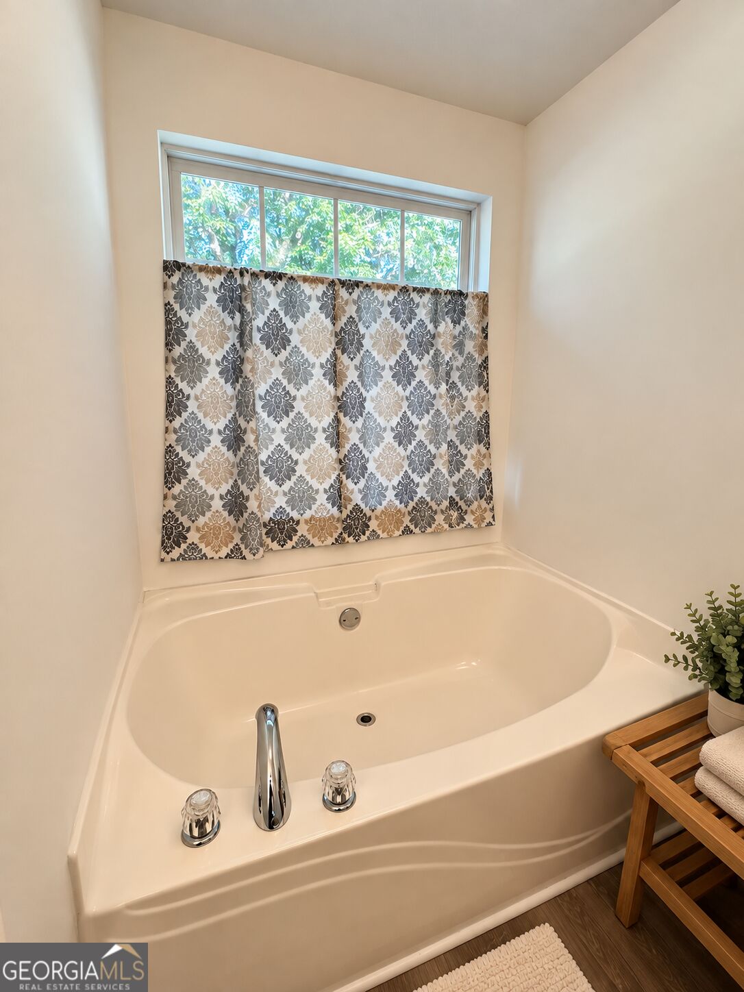 131 Ashbury Drive Property Photo 32
