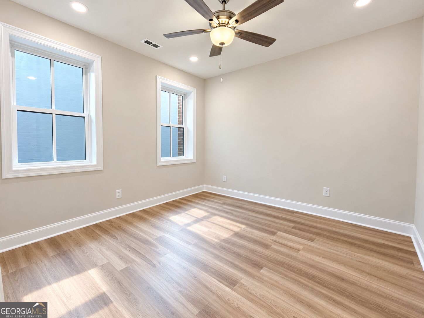 3185 Paley Drive Property Photo 12