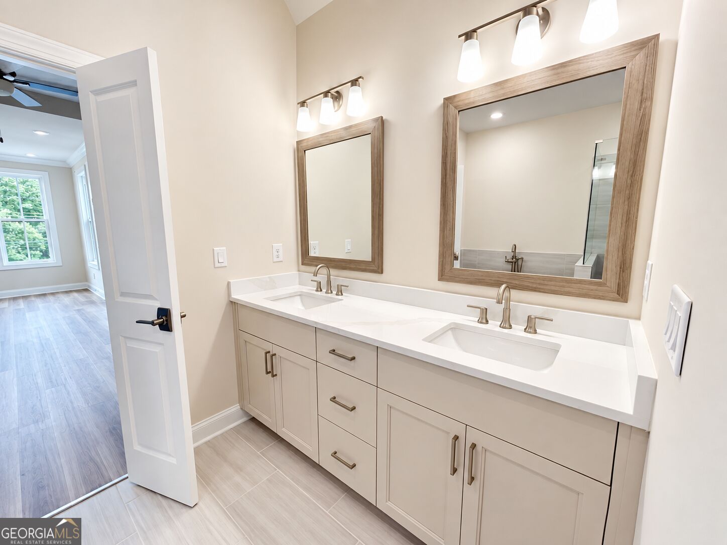 3185 Paley Drive Property Photo 13