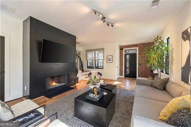 593 Formwalt Street Sw Property Photo 6