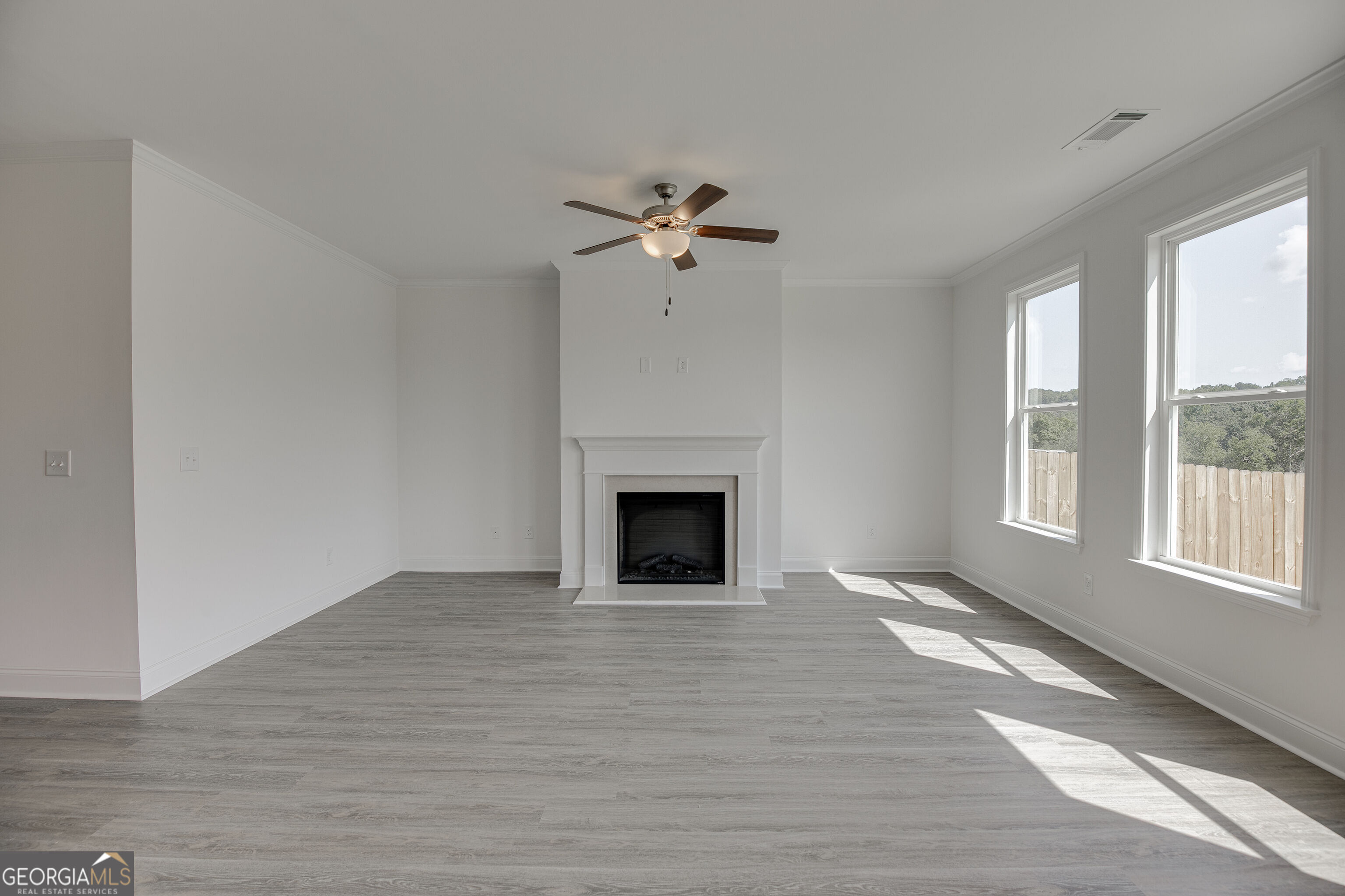 7240 Millbrae Walk Property Photo 9