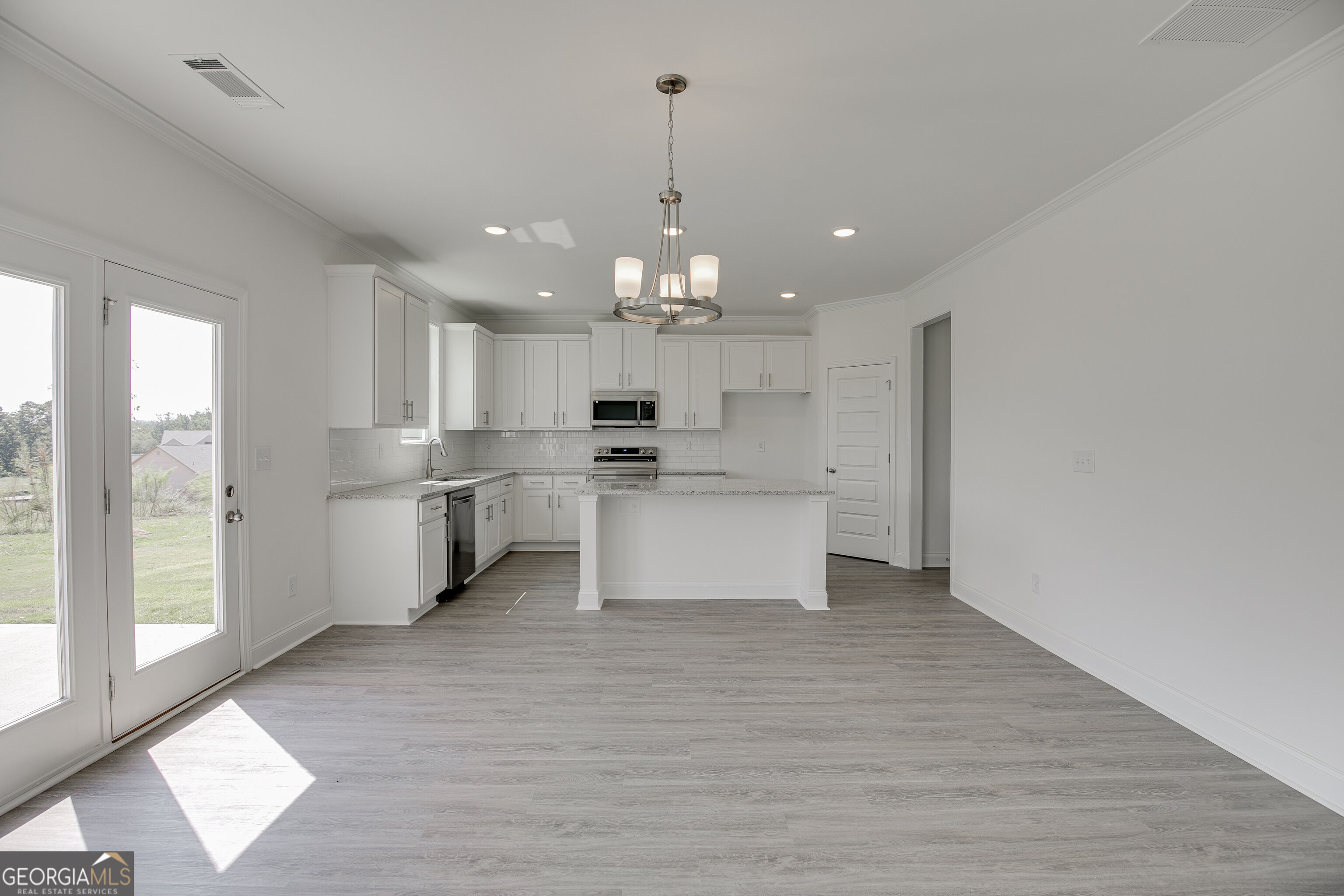 7240 Millbrae Walk Property Photo 13