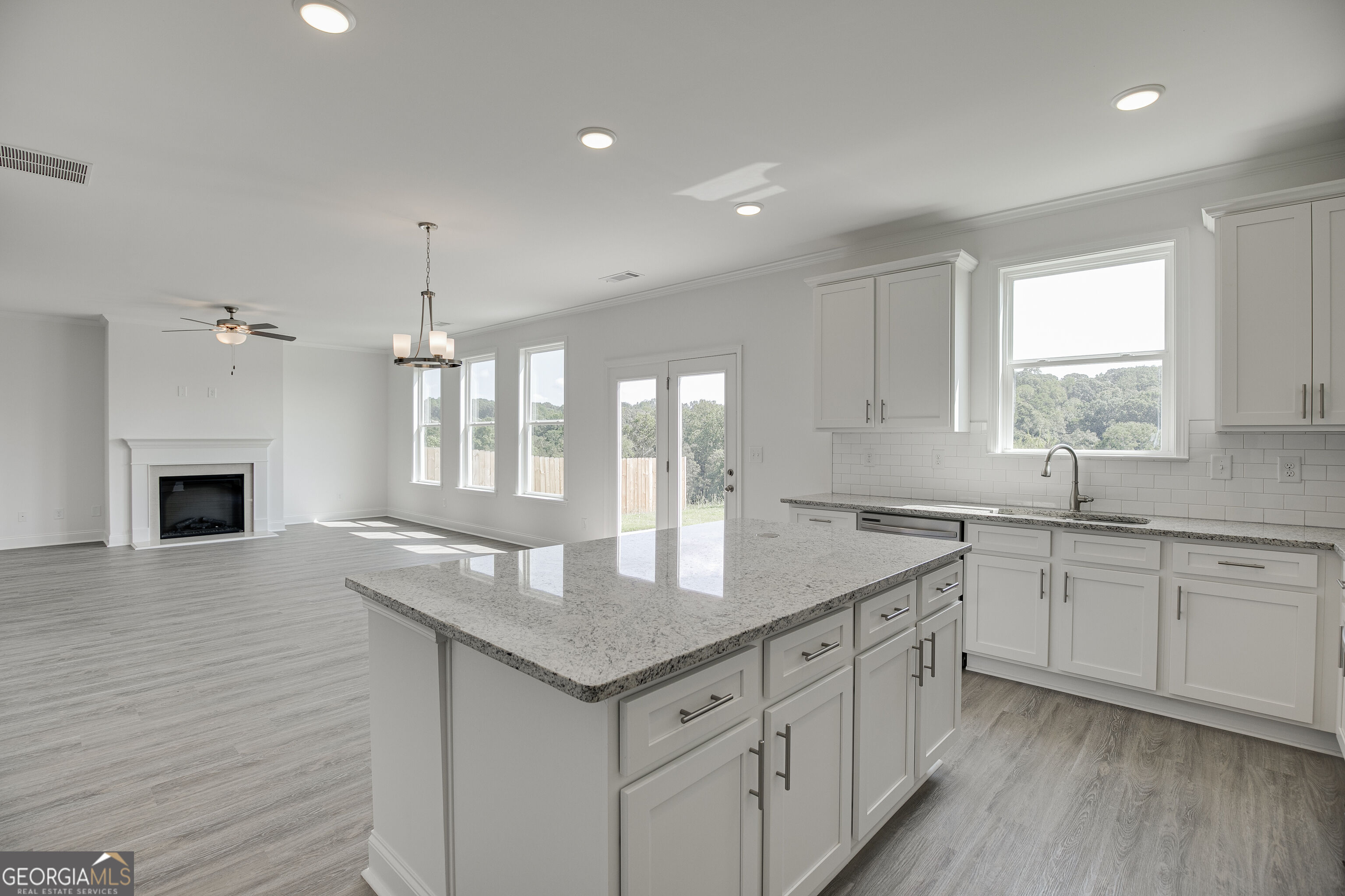 7240 Millbrae Walk Property Photo 18