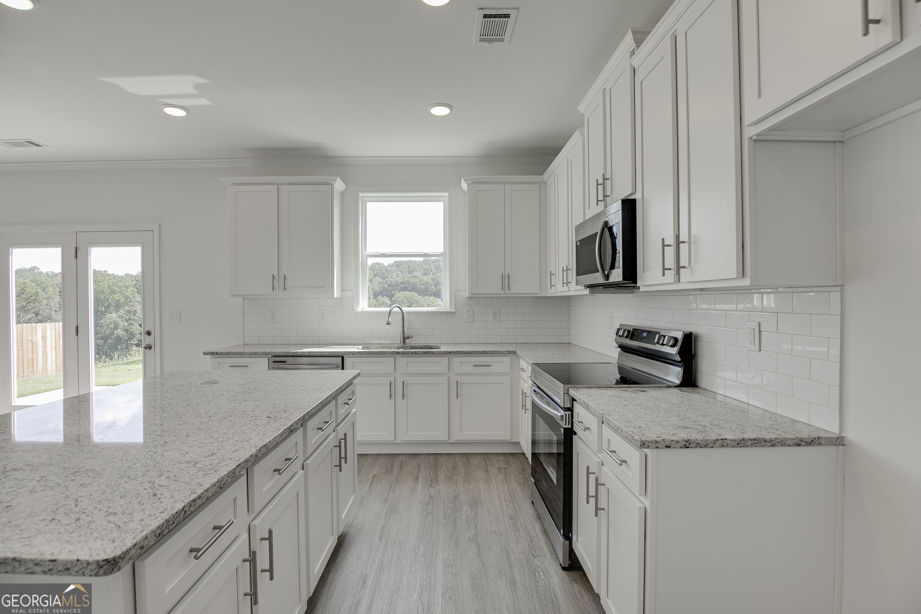 7240 Millbrae Walk Property Photo 19