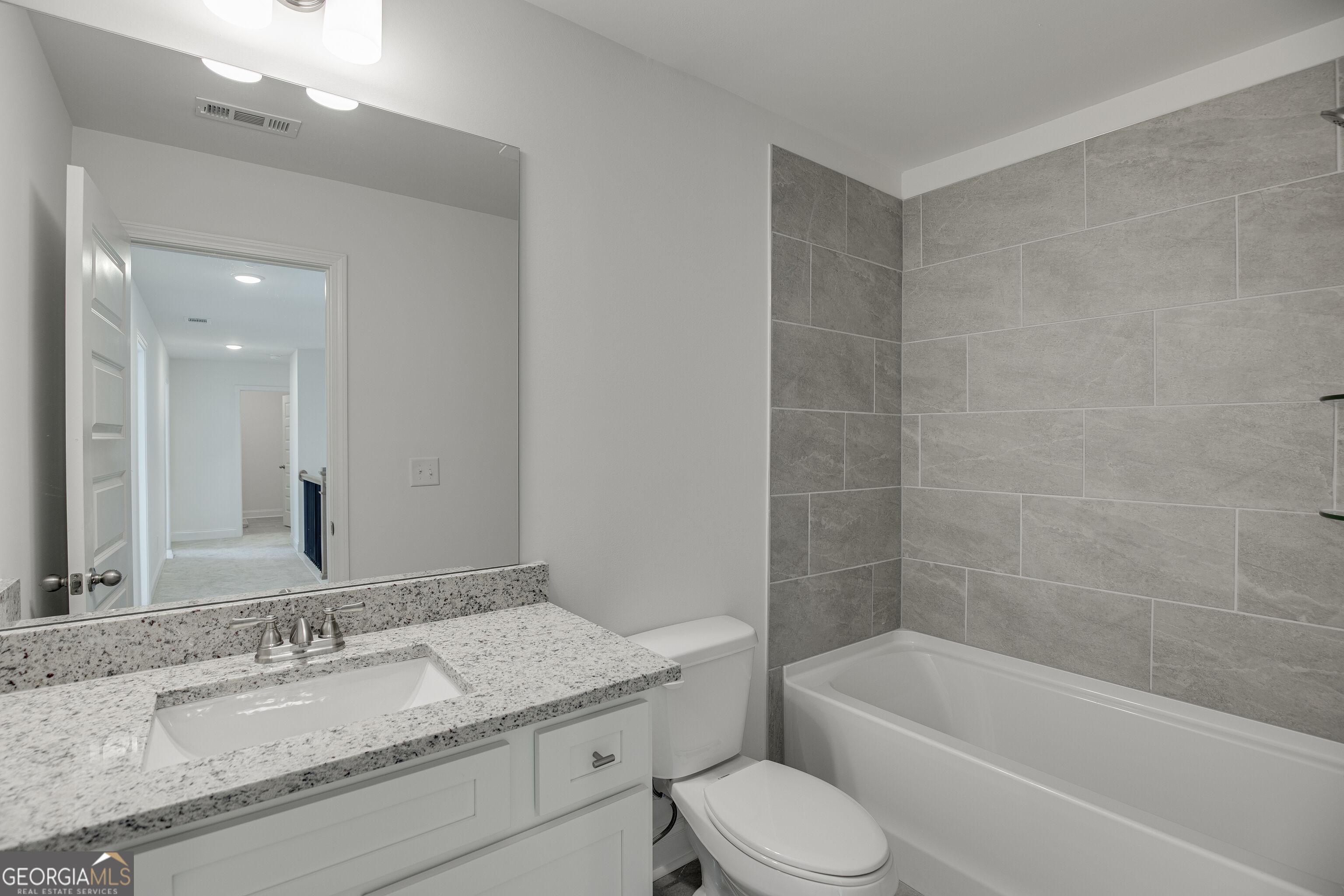 7240 Millbrae Walk Property Photo 26