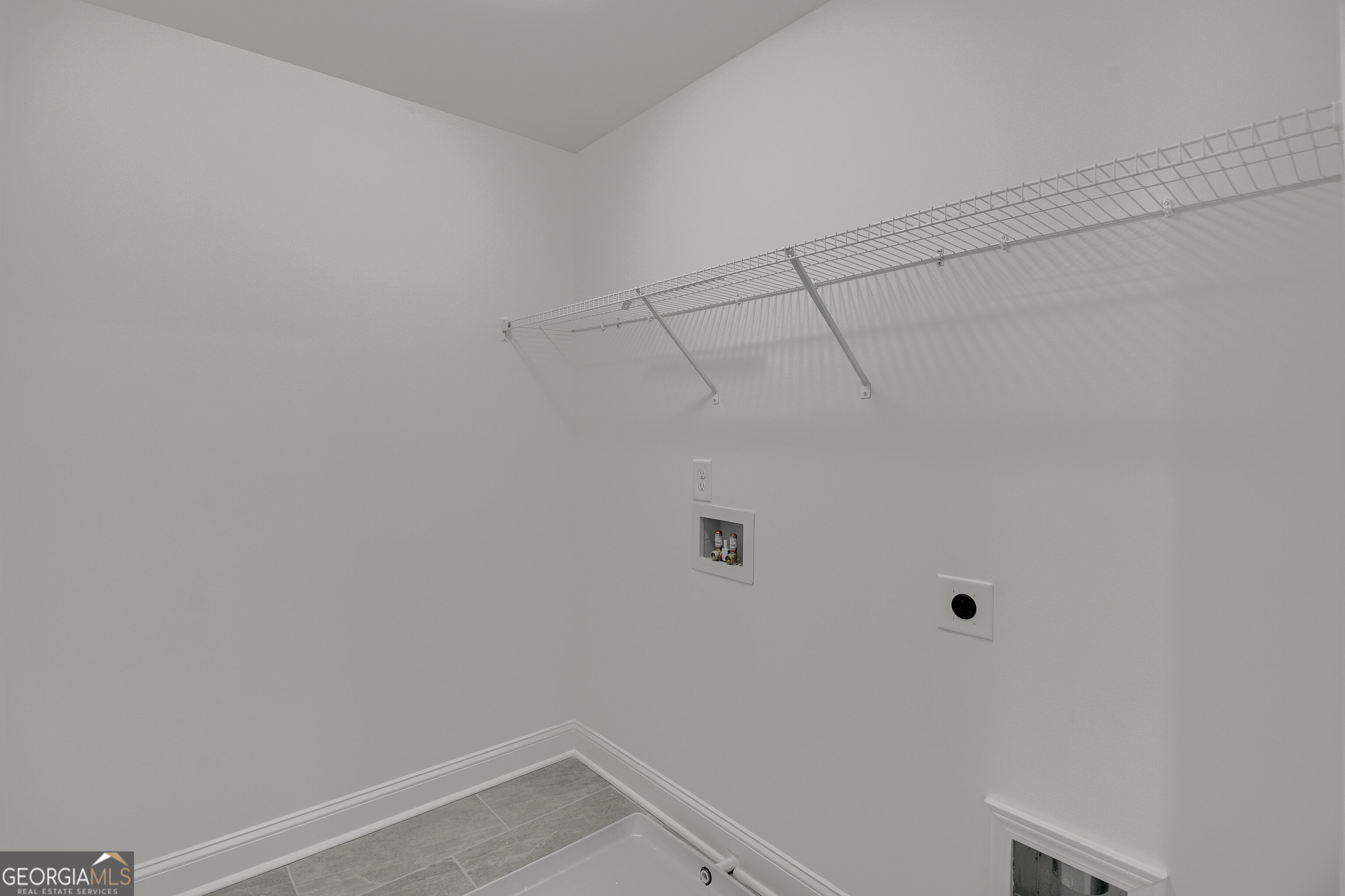 7240 Millbrae Walk Property Photo 33