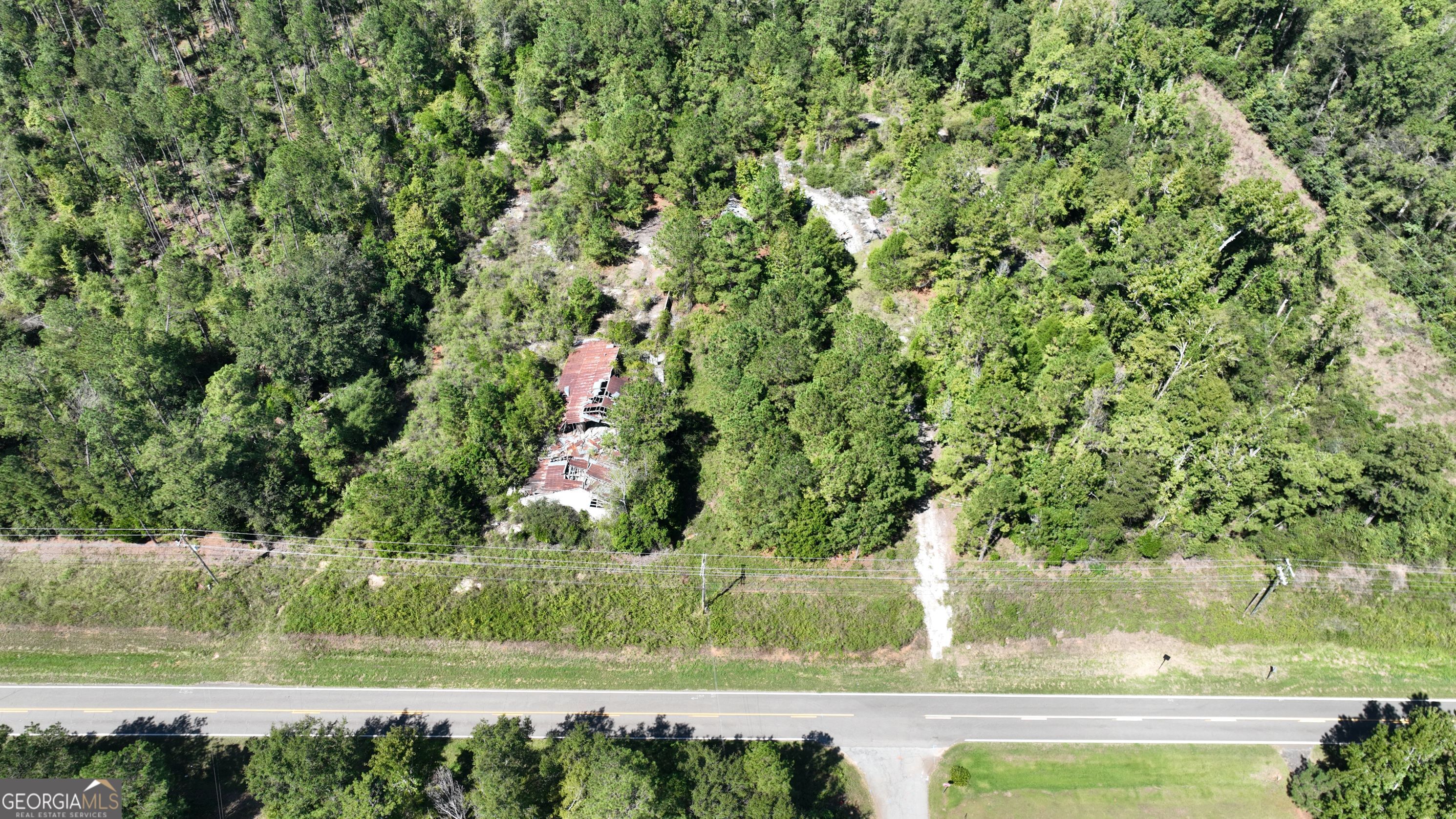 5537 Middleground Road Property Photo 1