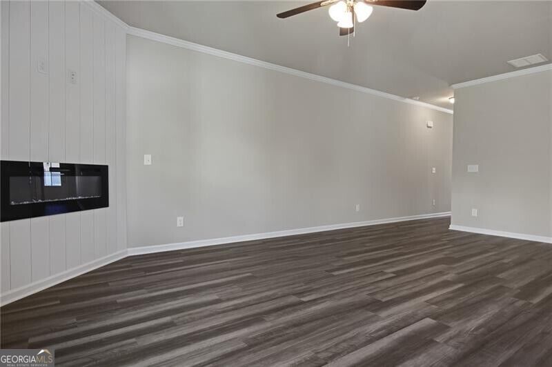 5274 Fox Den Road Property Photo 6