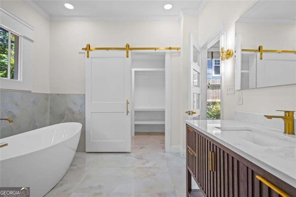 949 Beecher Street Sw Property Photo 29