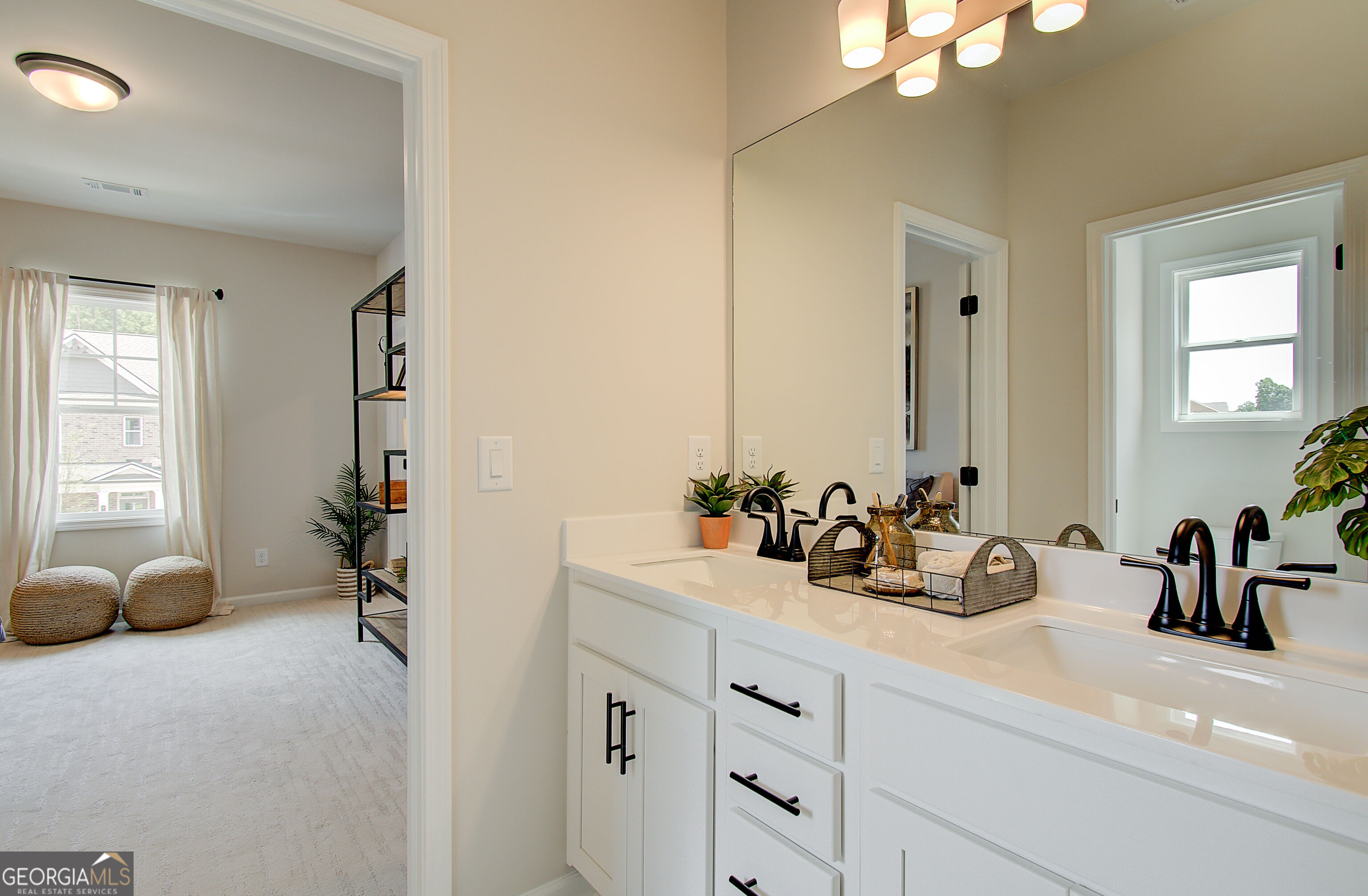 672 Winding Rose Drive Property Photo 7