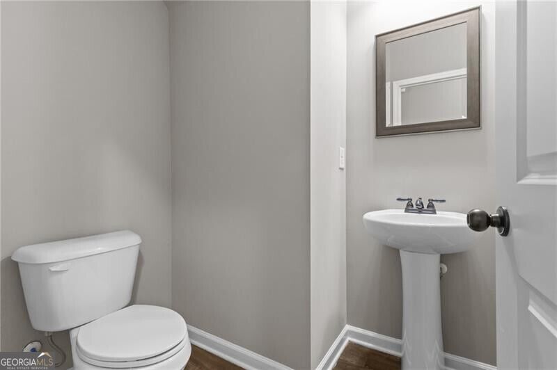891 Walnut Woods Drive Property Photo 20