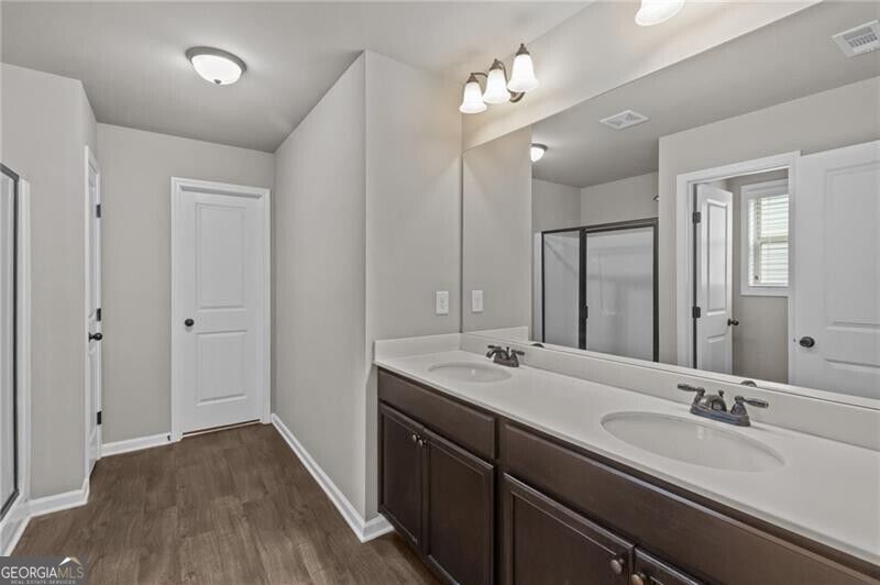 891 Walnut Woods Drive Property Photo 27