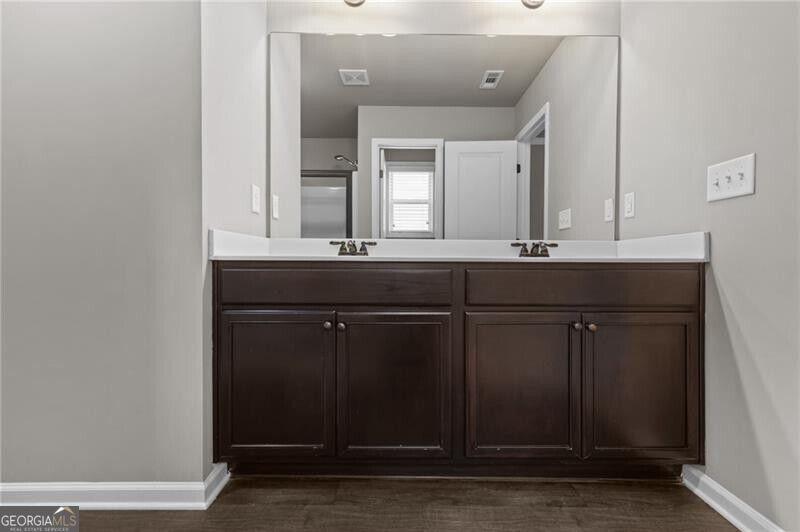891 Walnut Woods Drive Property Photo 30
