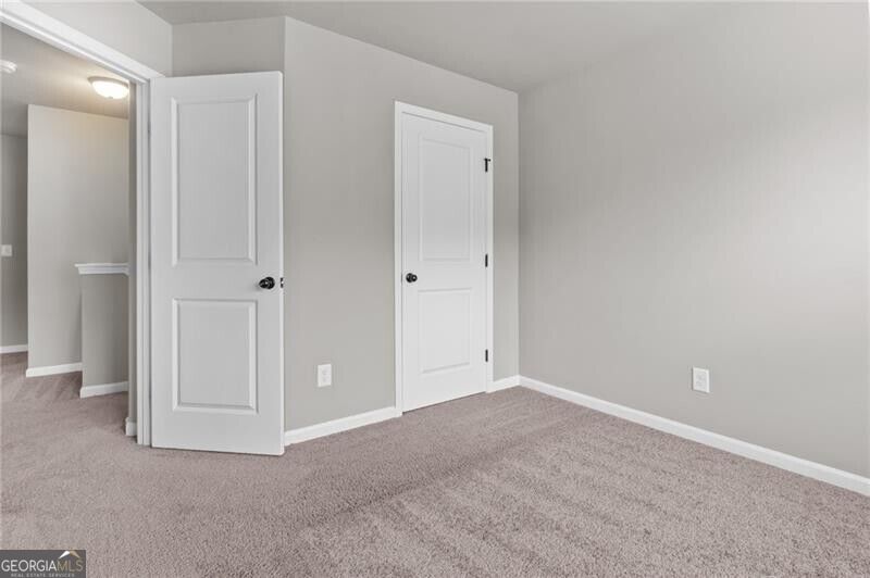 891 Walnut Woods Drive Property Photo 32