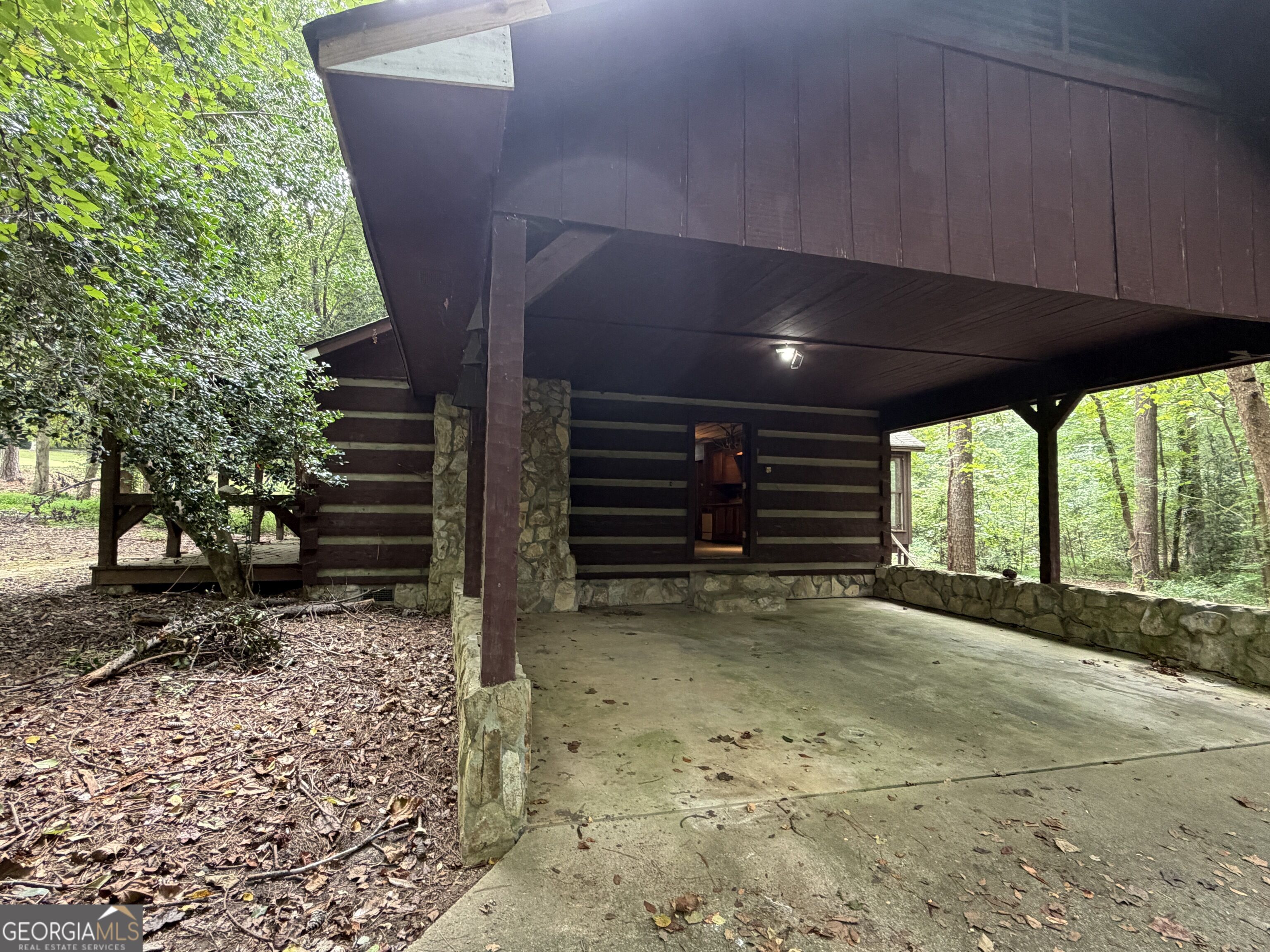 6545 Pleasant Drive Property Photo 4