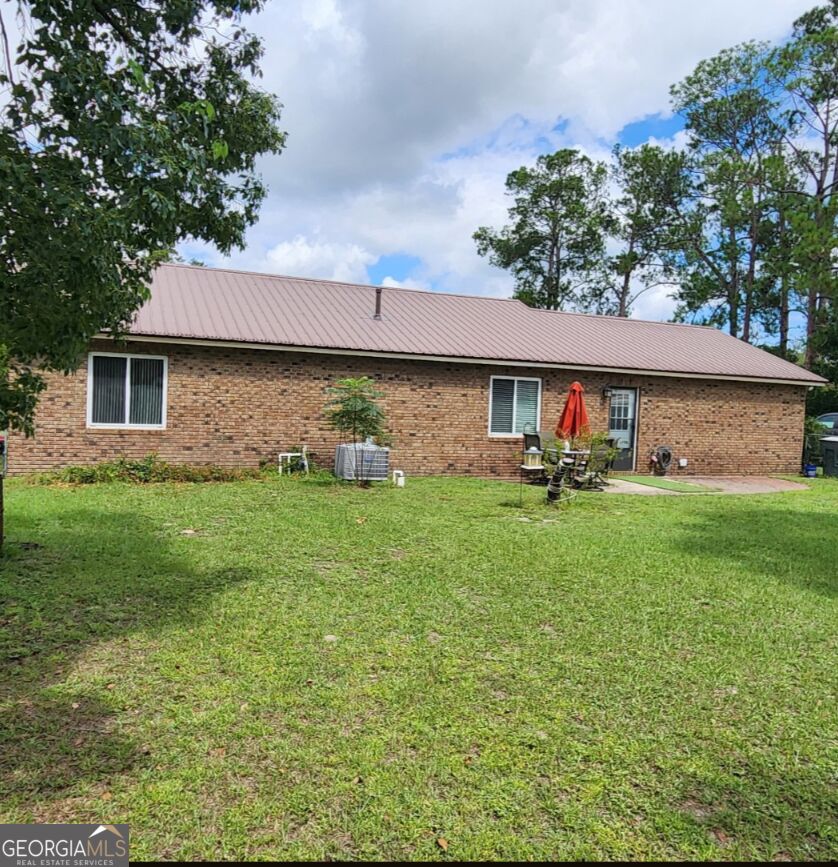 775 S 6th Street Property Photo 4