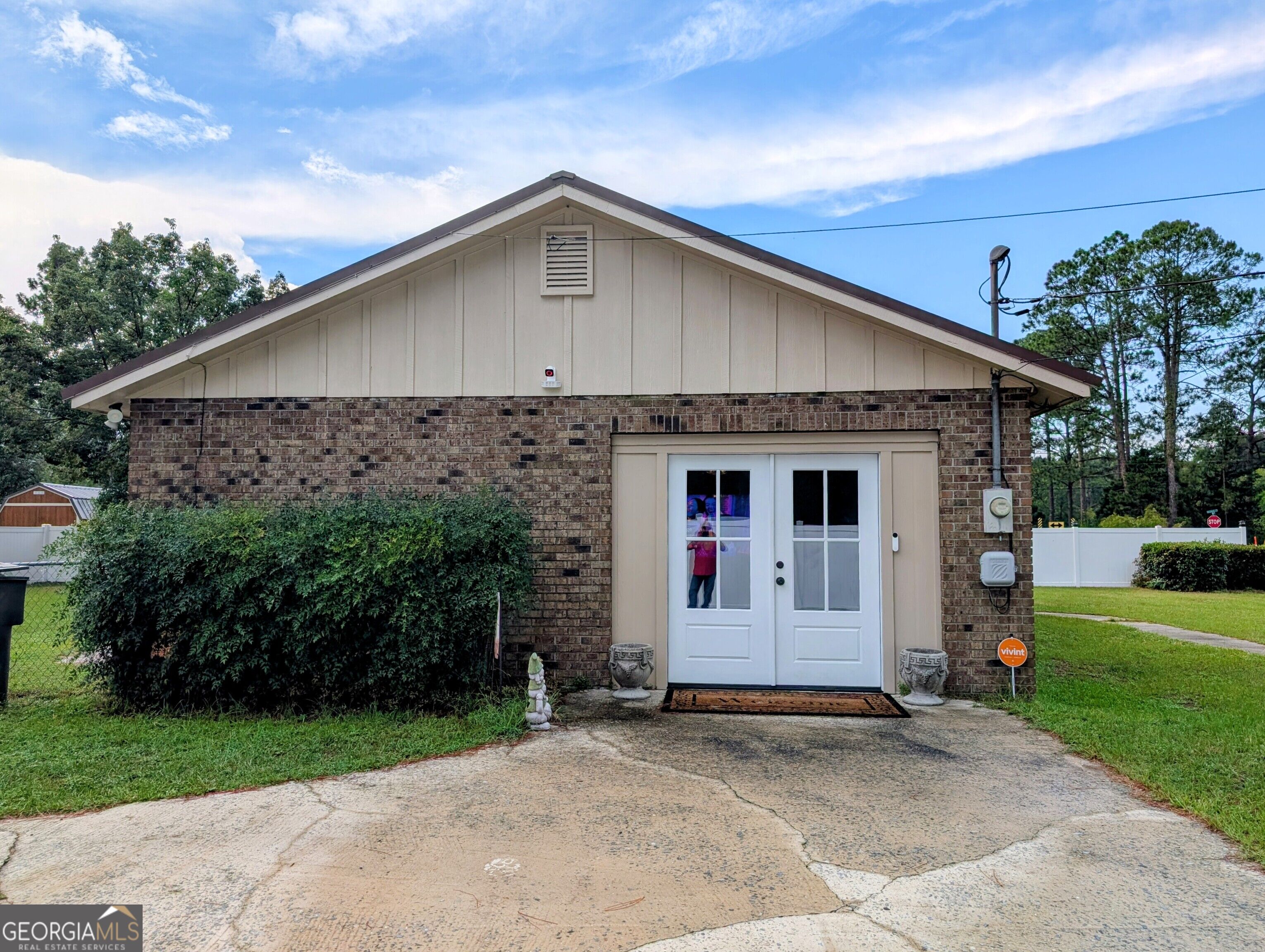 775 S 6th Street Property Photo 5
