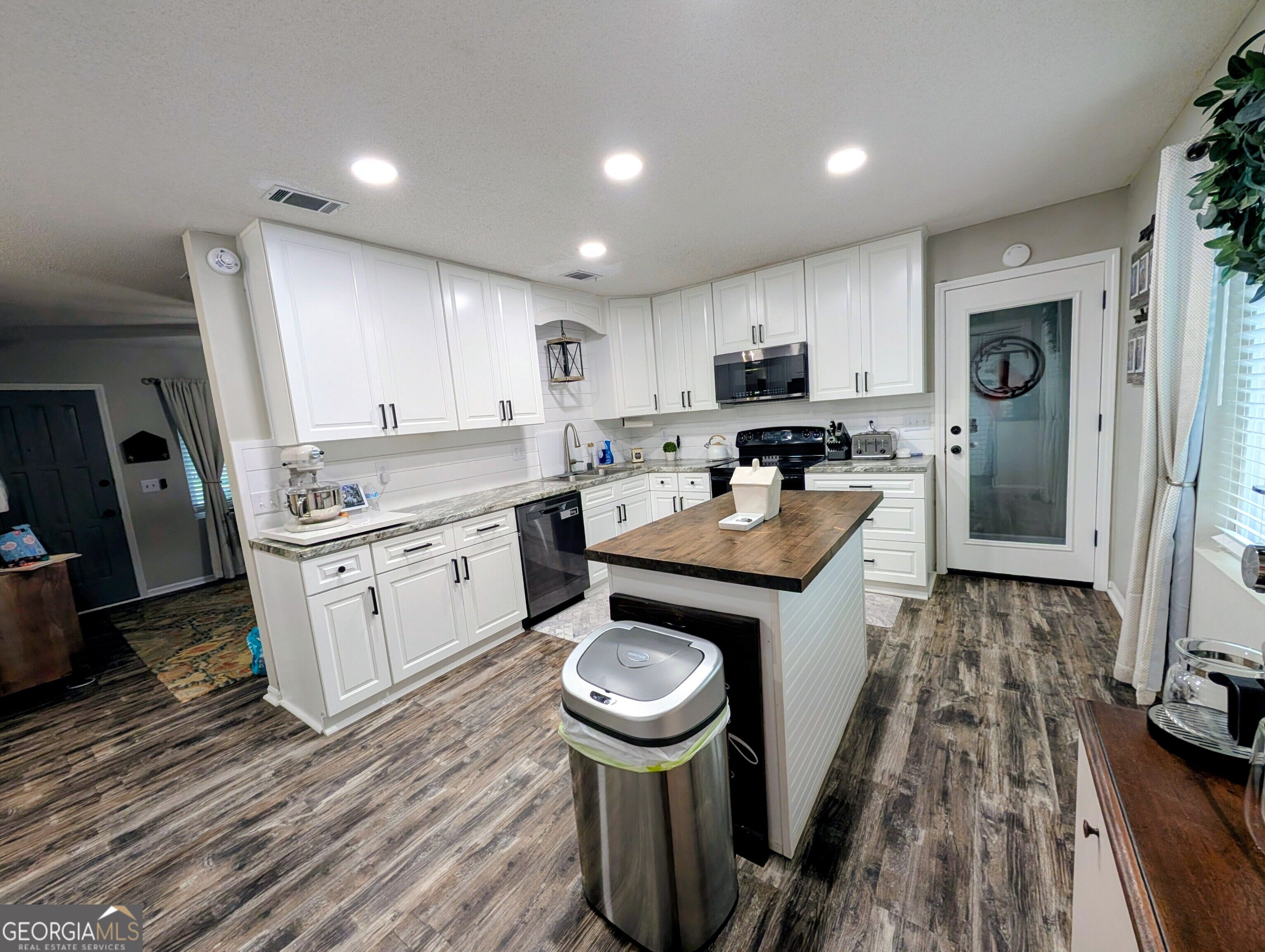 775 S 6th Street Property Photo 16