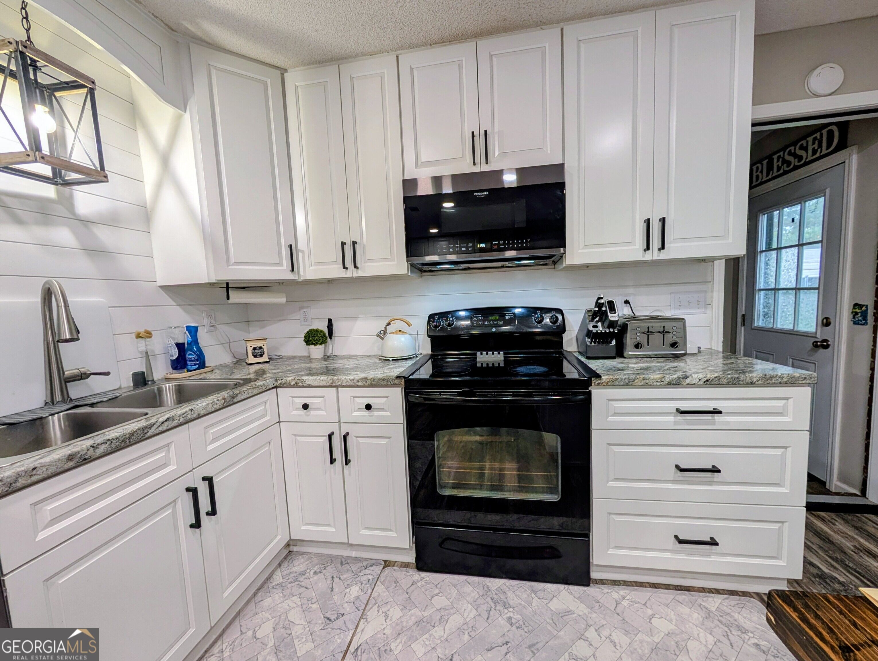 775 S 6th Street Property Photo 18