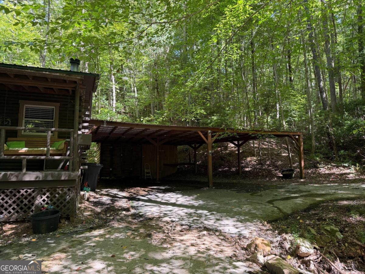 367 Flat Rock Gap Road Property Photo 2