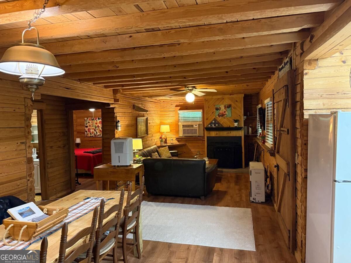 367 Flat Rock Gap Road Property Photo 3