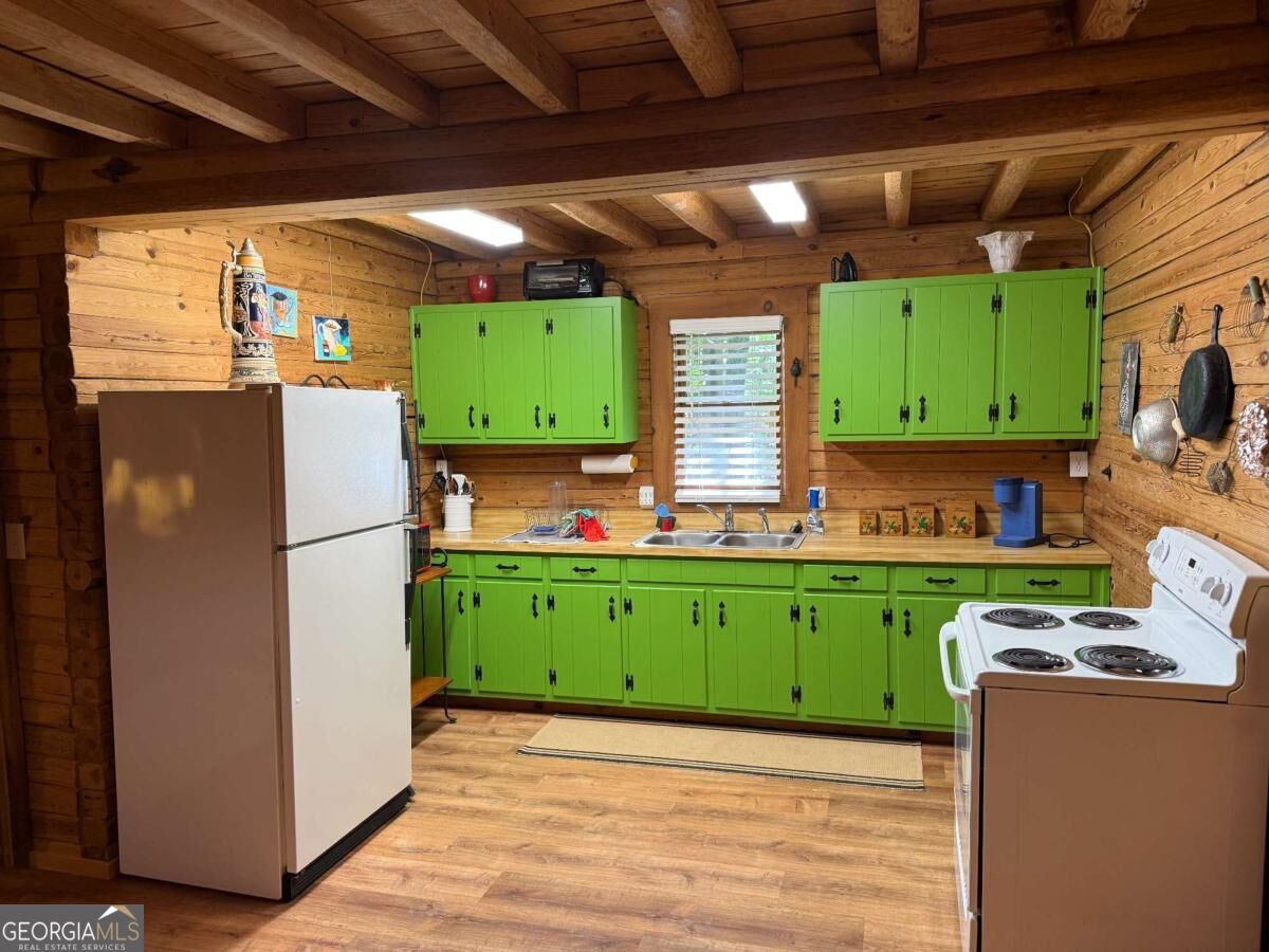 367 Flat Rock Gap Road Property Photo 8
