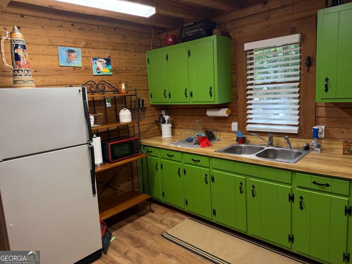 367 Flat Rock Gap Road Property Photo 9