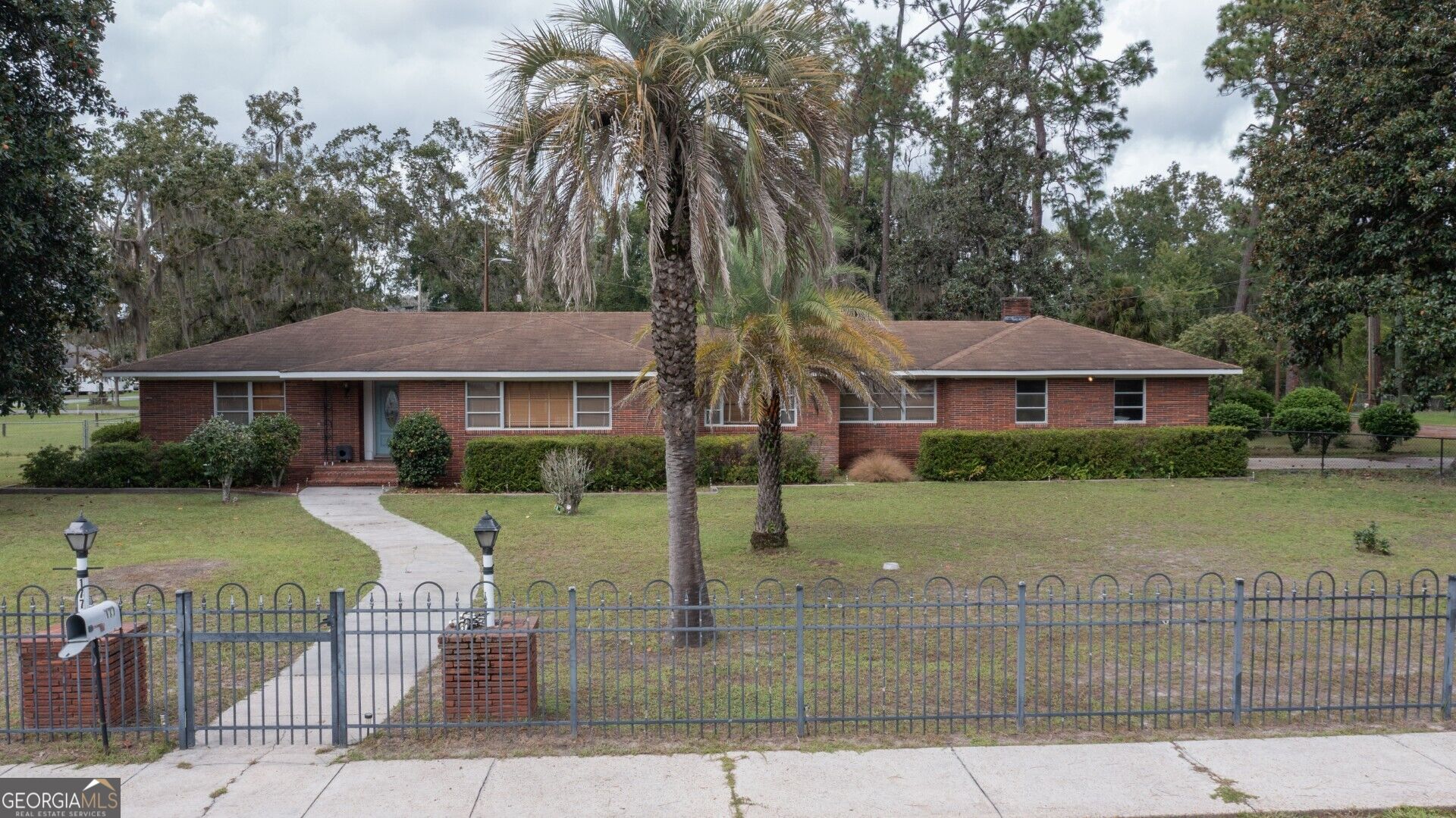 177 Pinewood Street Property Photo 1