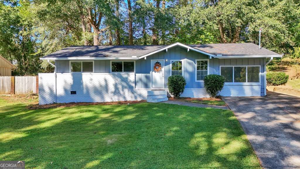 2518 Carolyn Drive Se Property Photo 1