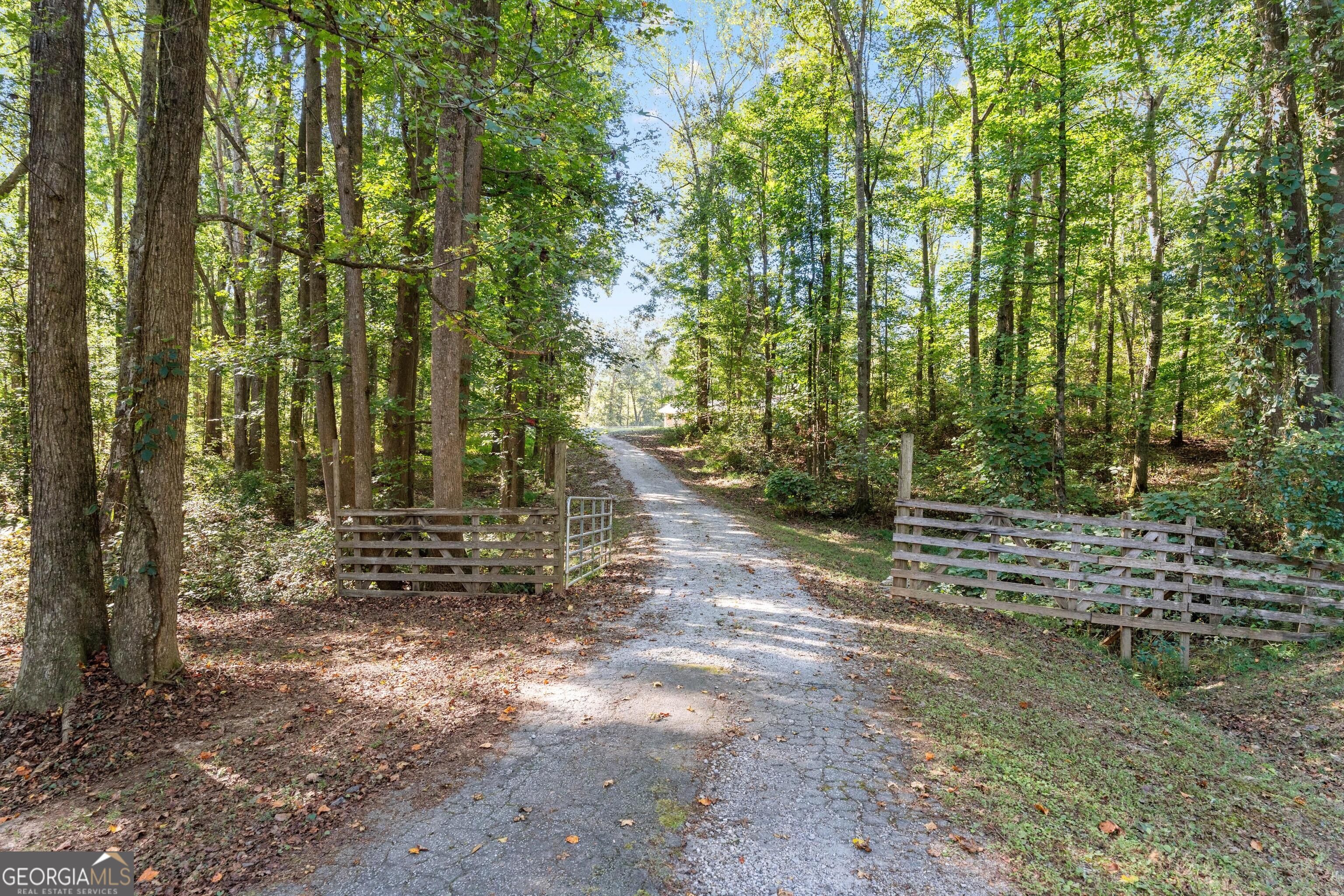 1116 Indian Creek Road Property Photo 3