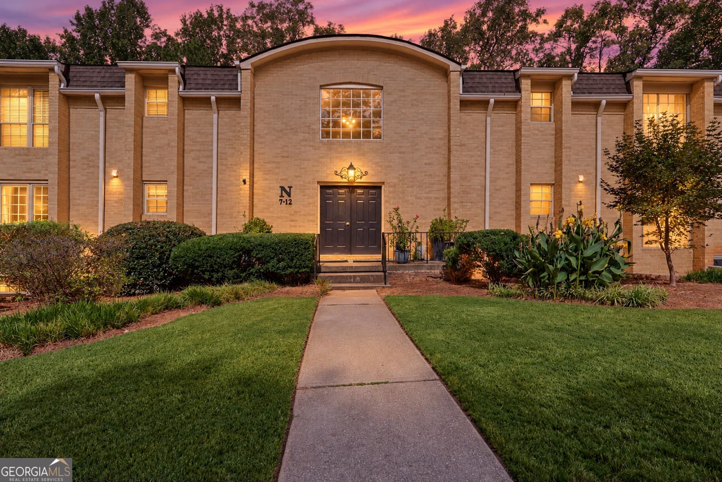 5400 Roswell Road Ne # N9 Property Photo 1