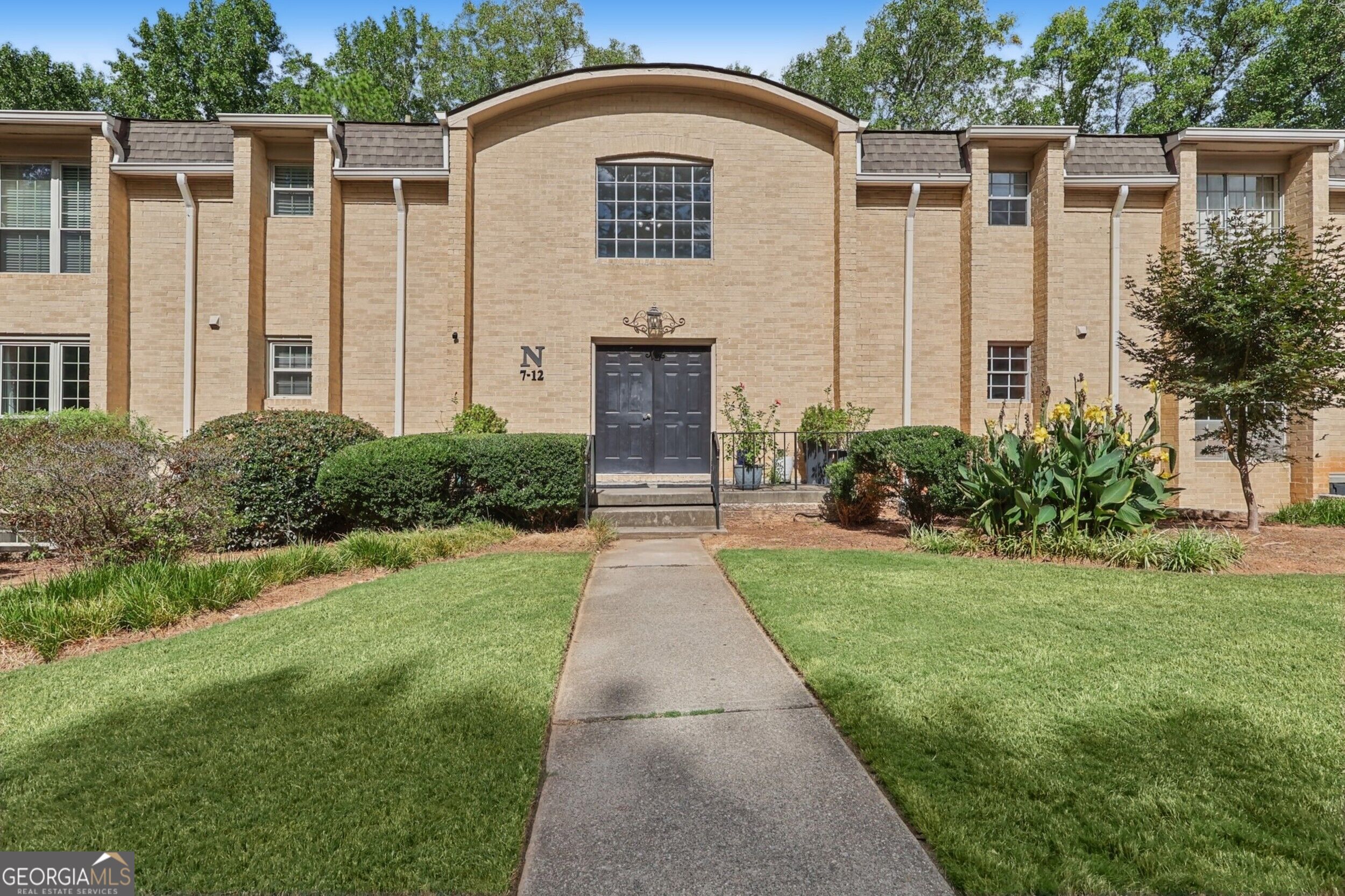 5400 Roswell Road Ne # N9 Property Photo 2