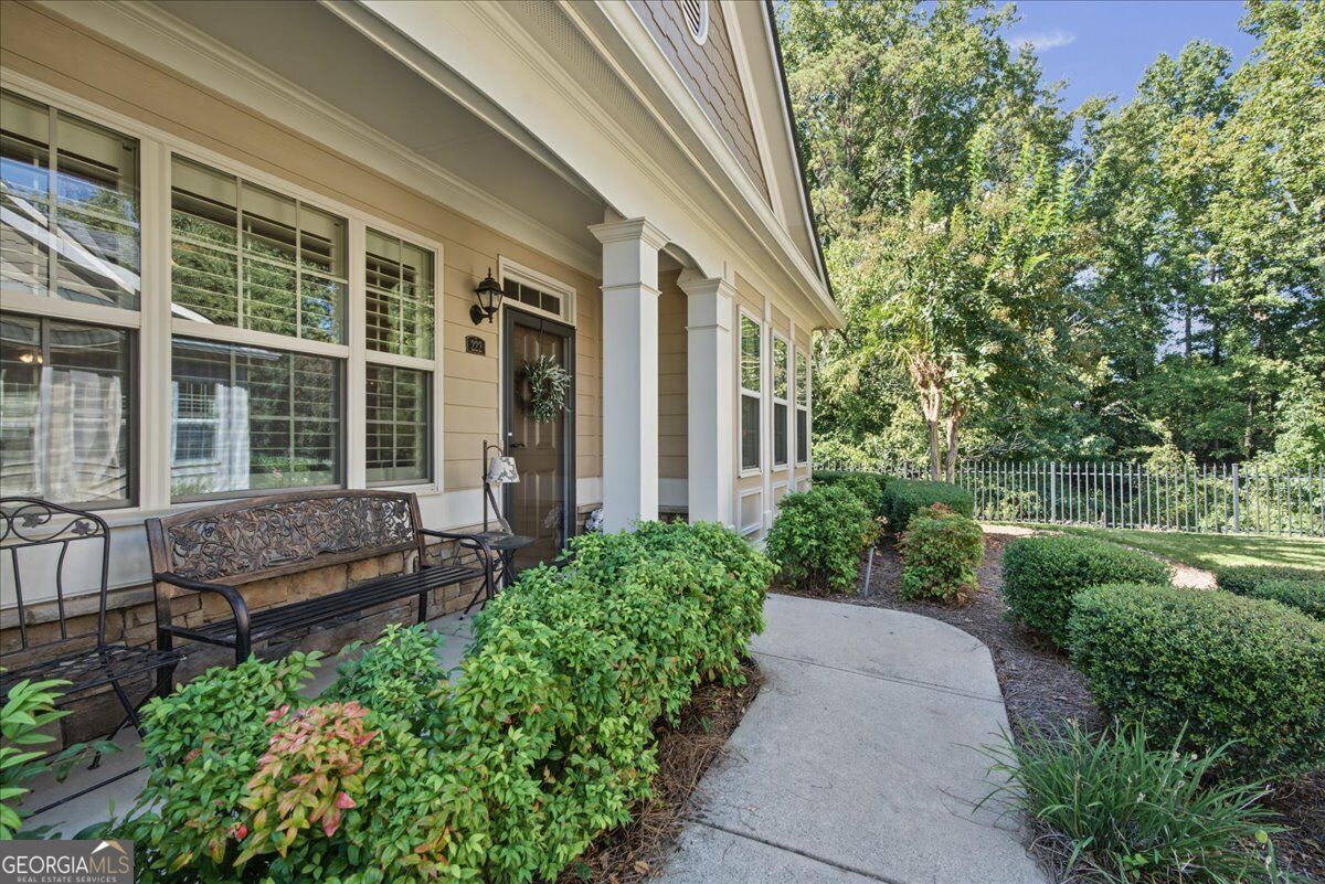 222 Orchards Circle Property Photo 6