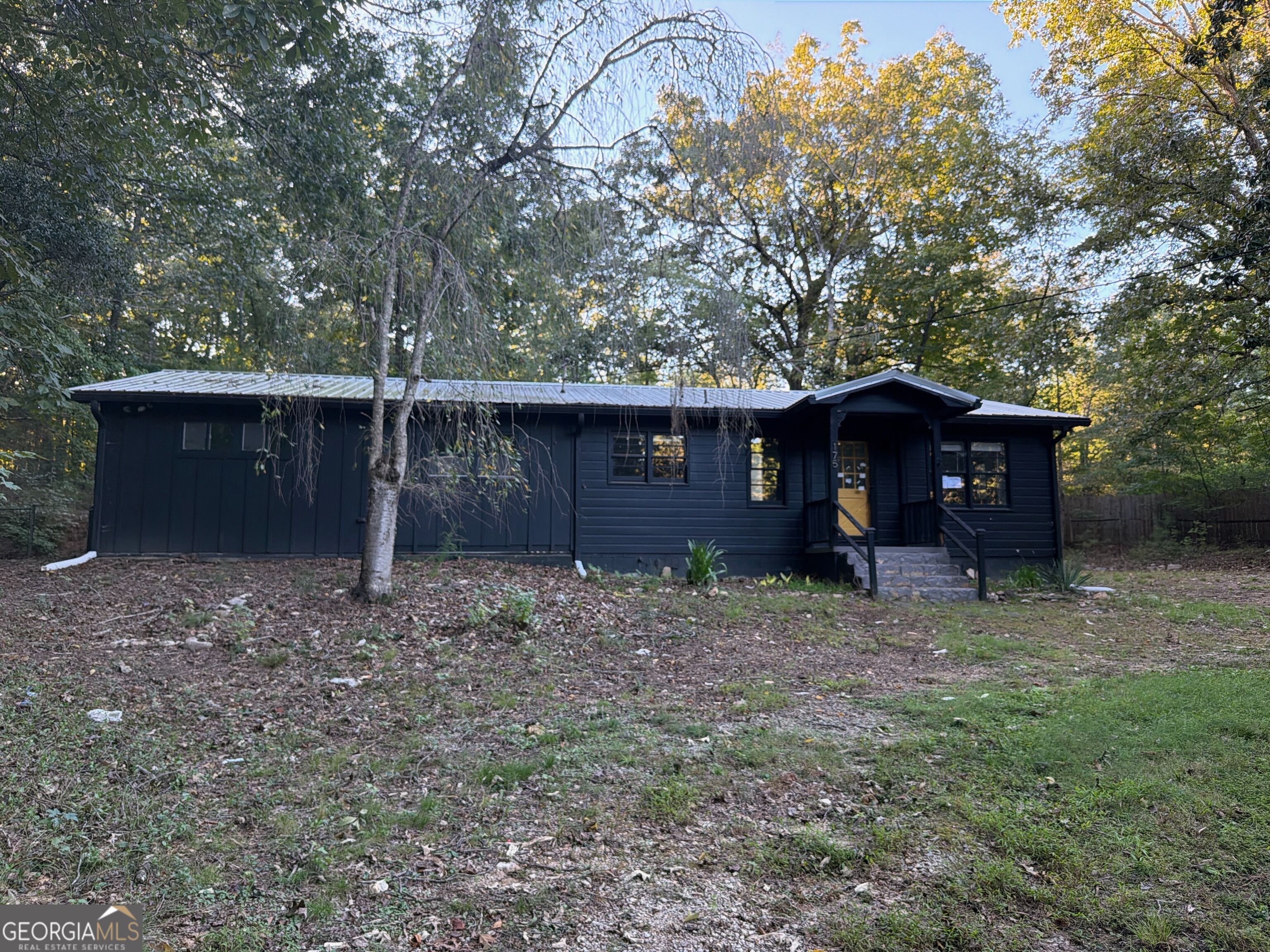 3175 Wallace Lake Road Property Photo 1