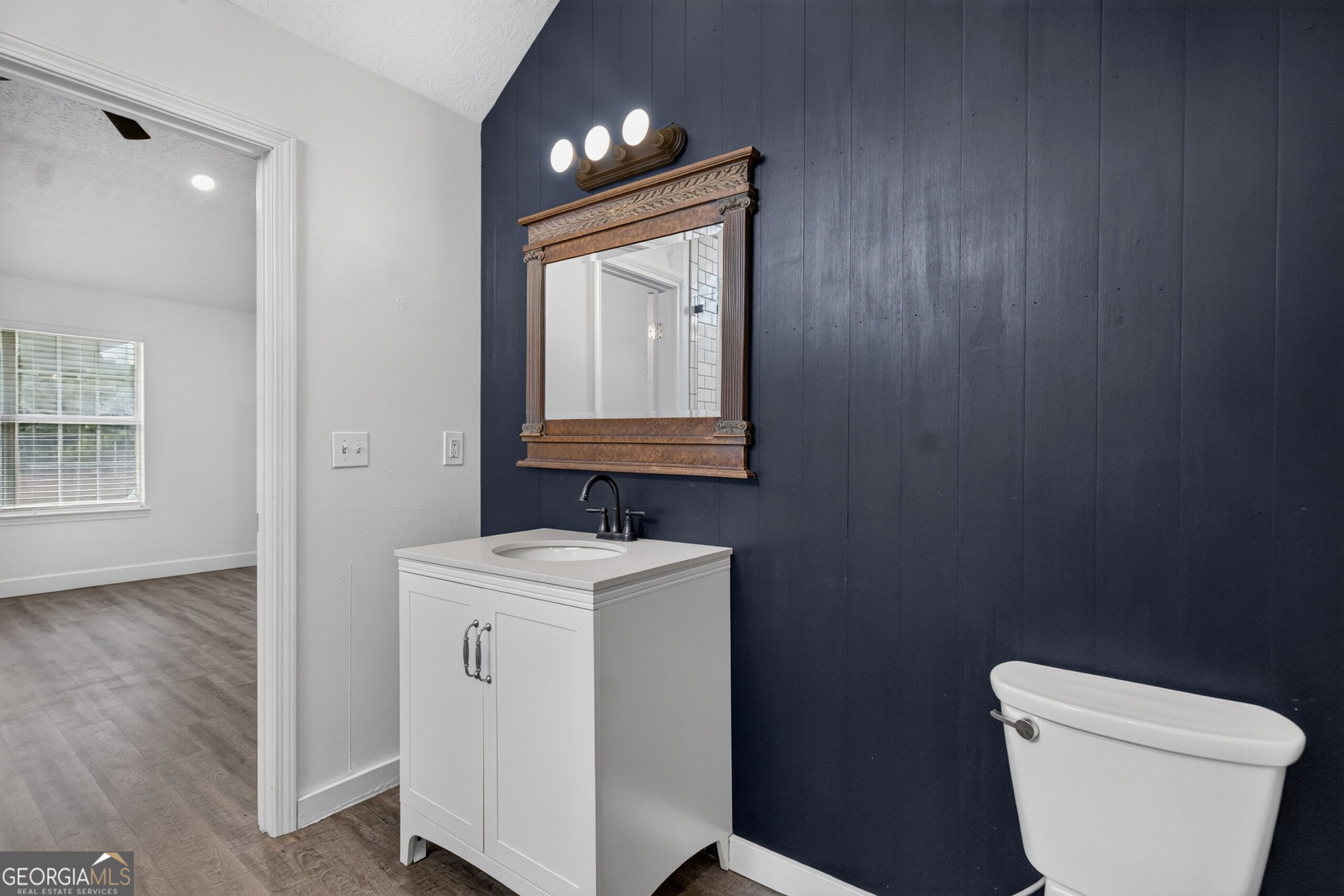 412 Lexington Park Drive Property Photo 15