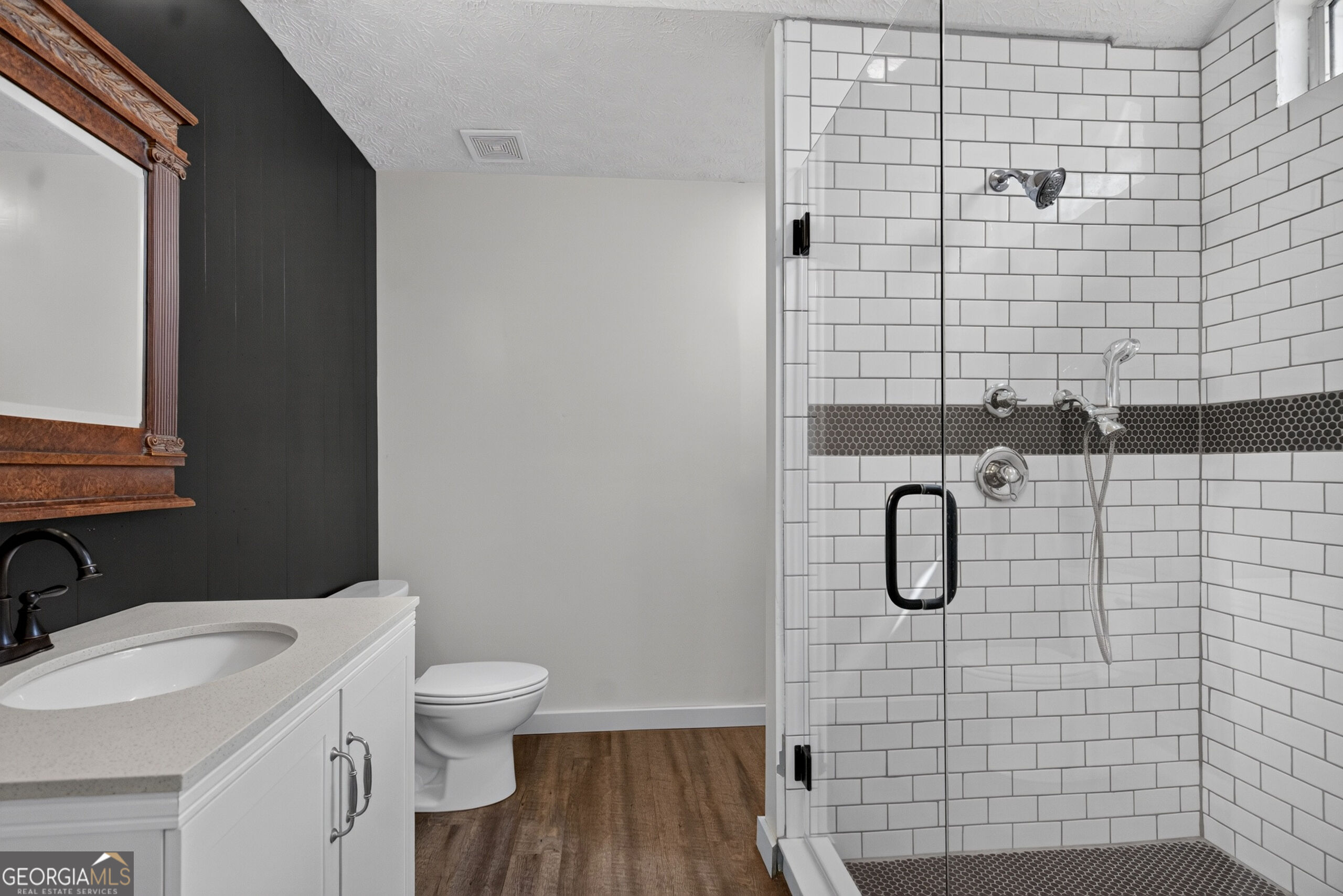 412 Lexington Park Drive Property Photo 16