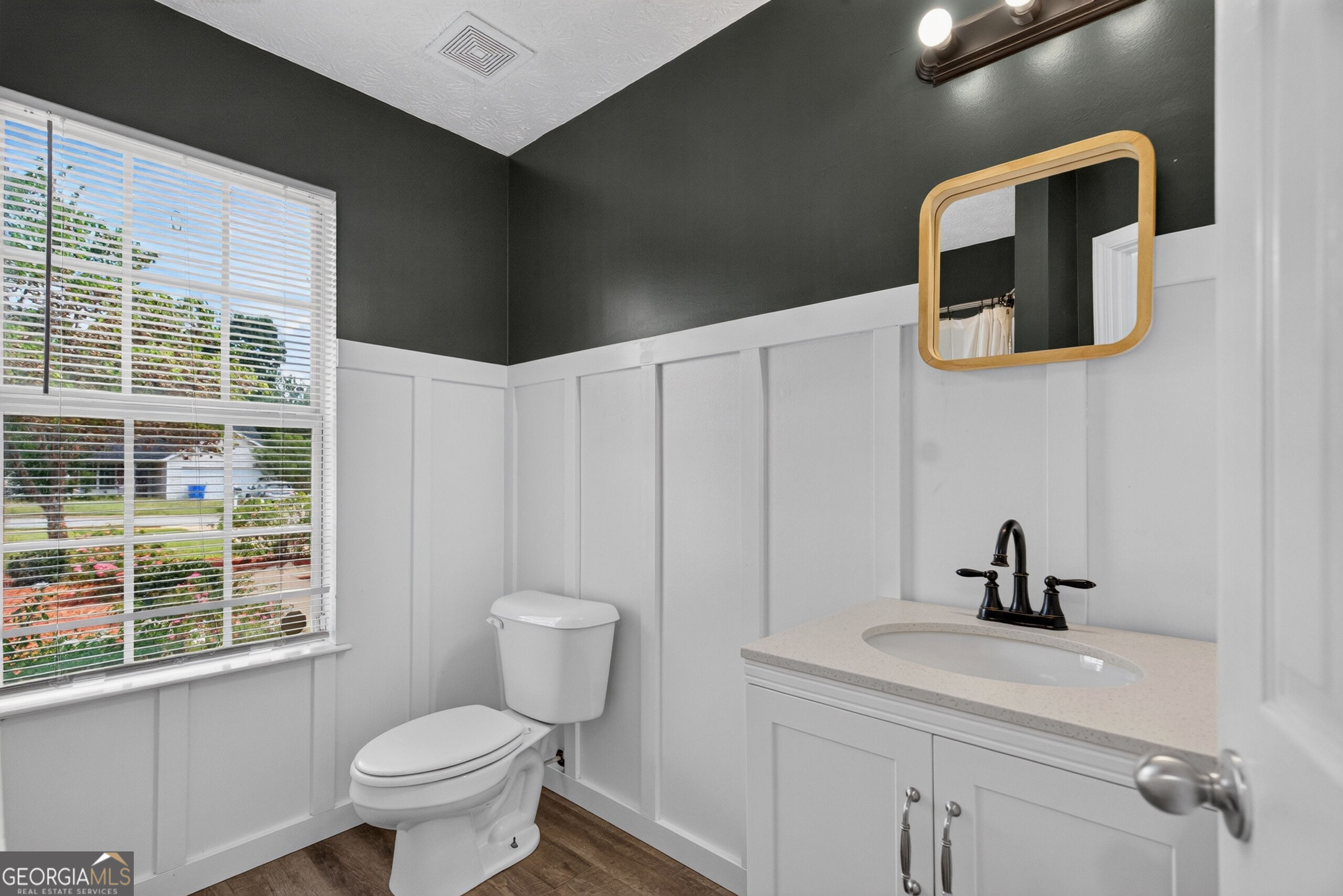 412 Lexington Park Drive Property Photo 19