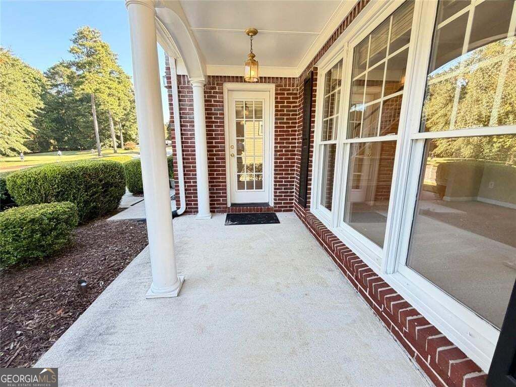 2394 Shoreline Parkway Property Photo 6