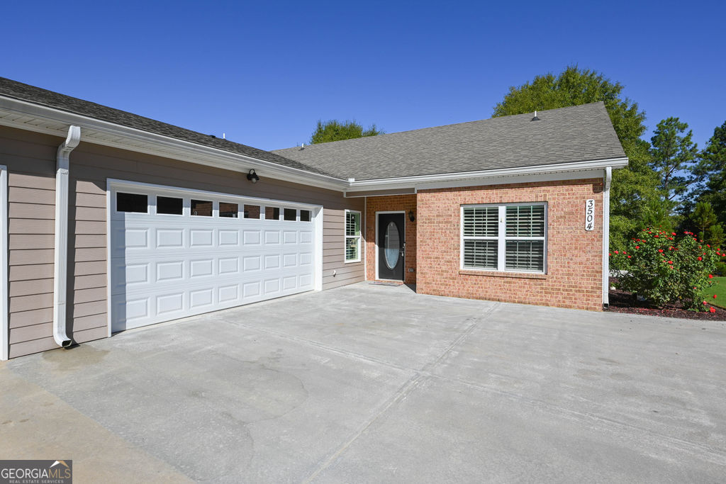 3504 Commonwealth Circle Property Photo 1