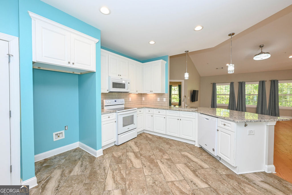 3504 Commonwealth Circle Property Photo 9